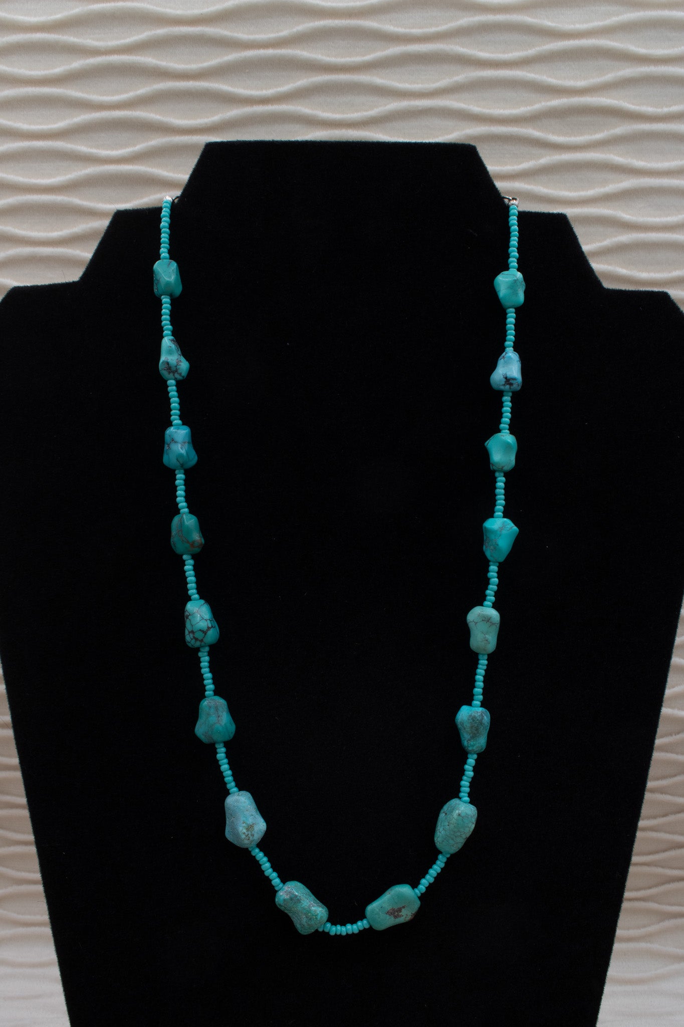 Blue Turquoise Dyed Howlite Stone Necklace