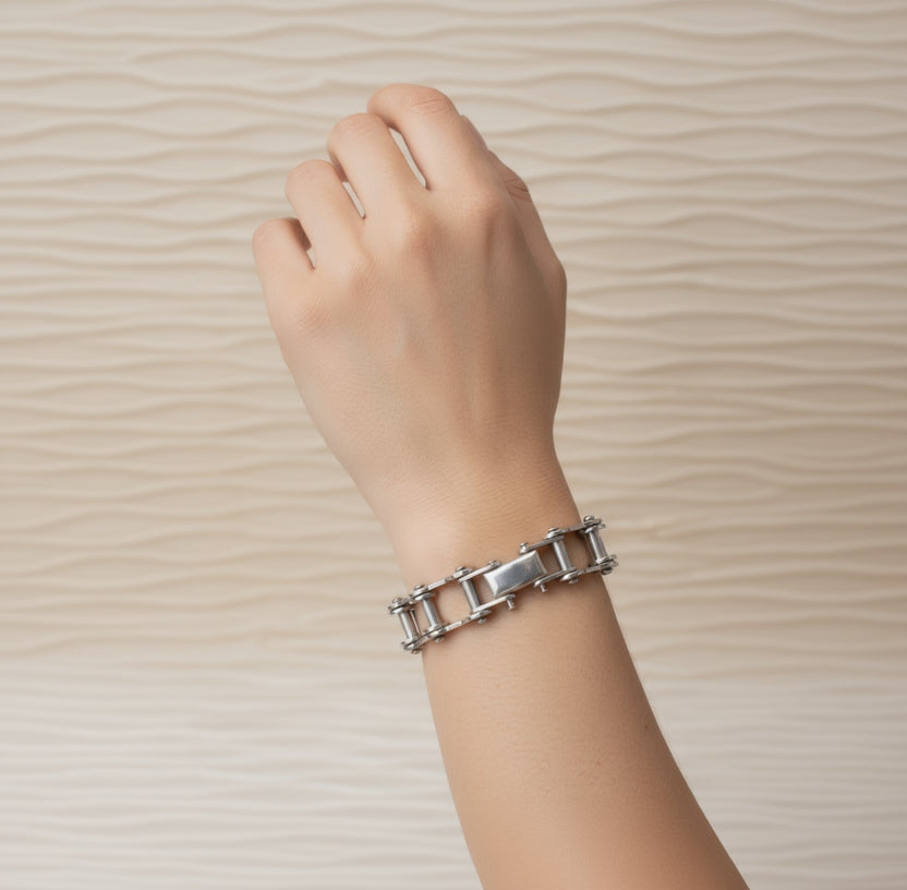 Men's Stainless Steel Silver Bike Chain Link Bracelet 10" Round
