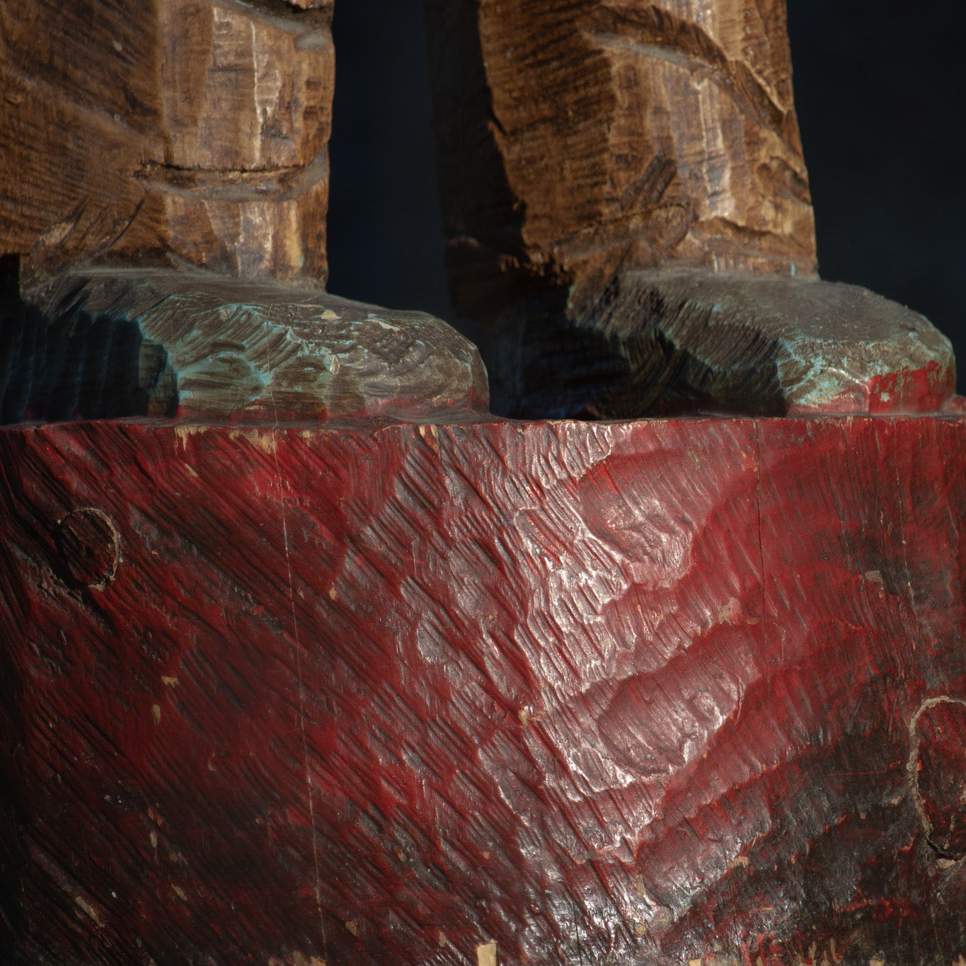 Wooden Hand-Carved Indian Totem Cigar Statue