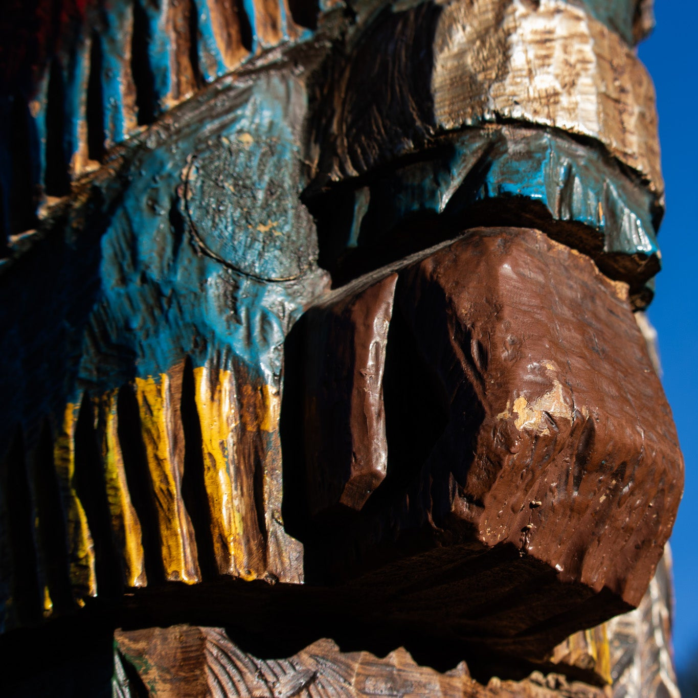 Wooden Hand-Carved Indian Totem Cigar Statue