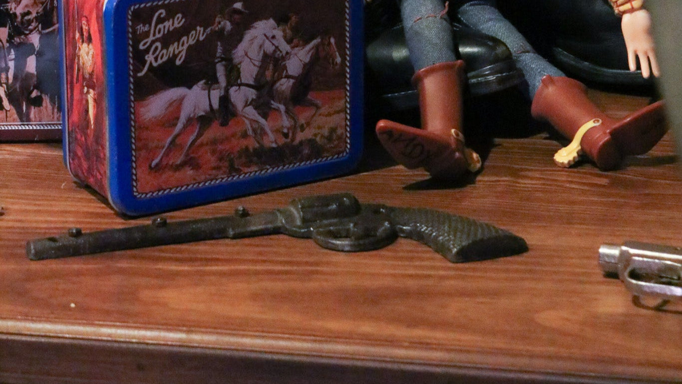Die Cast Metal Western Display Pistol Gun