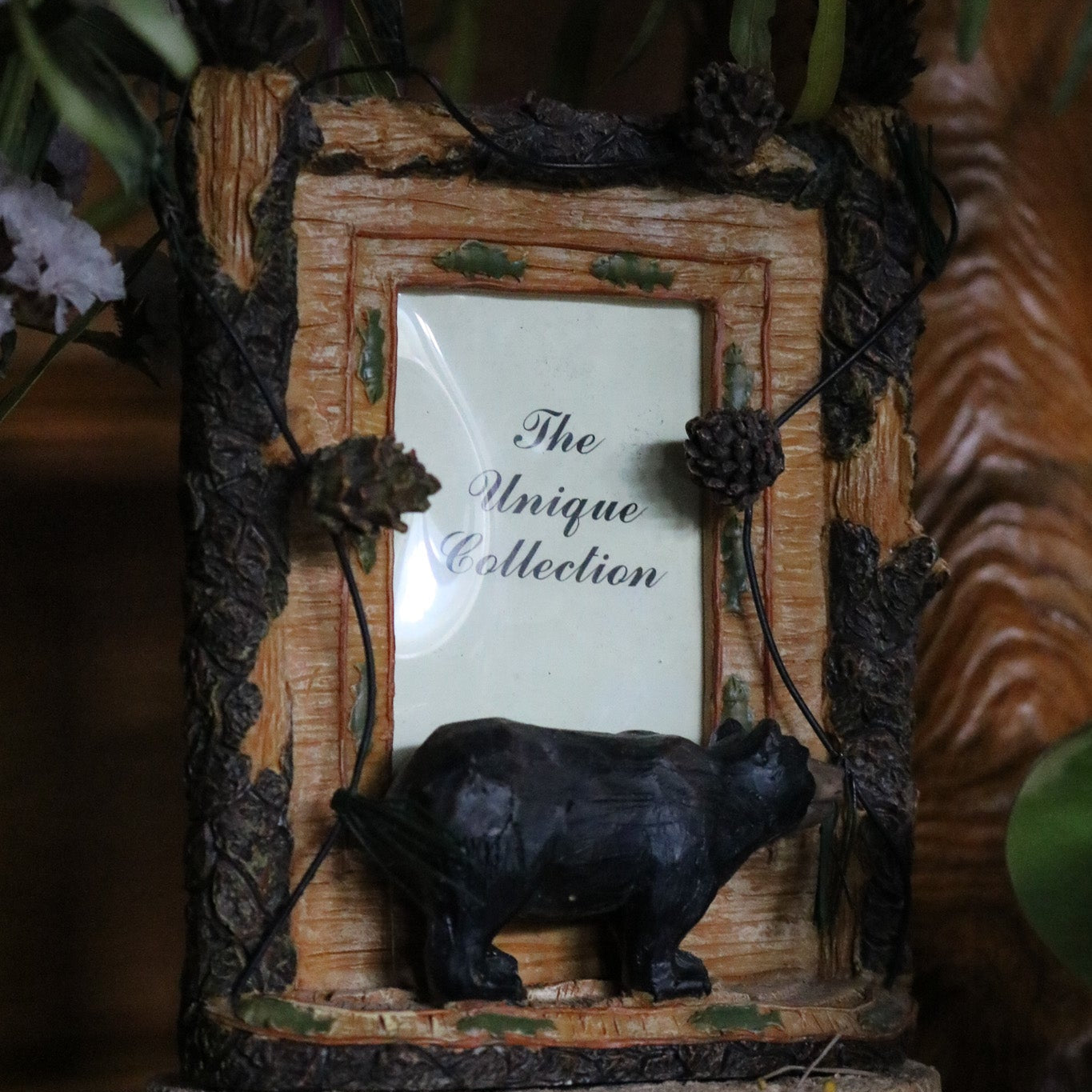 The Unique Collection 3D Resin 4" x 6" Picture Frame
