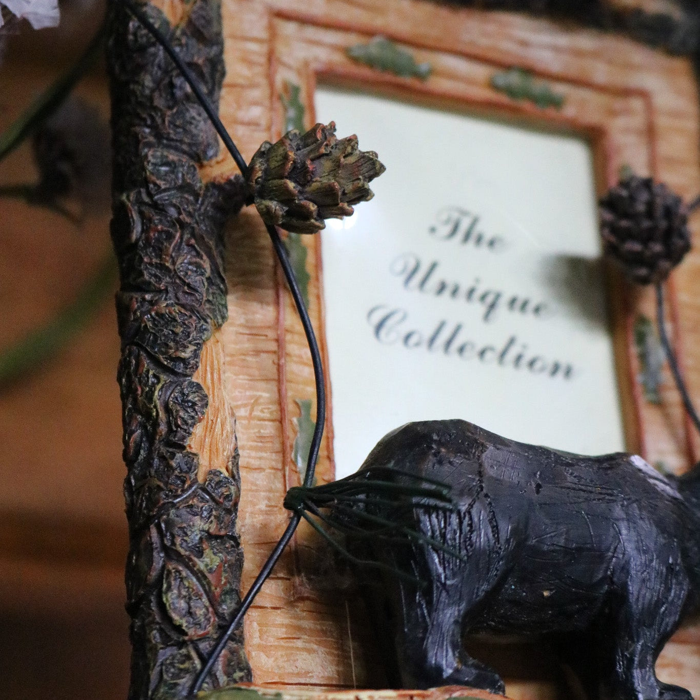 The Unique Collection 3D Resin 4" x 6" Picture Frame