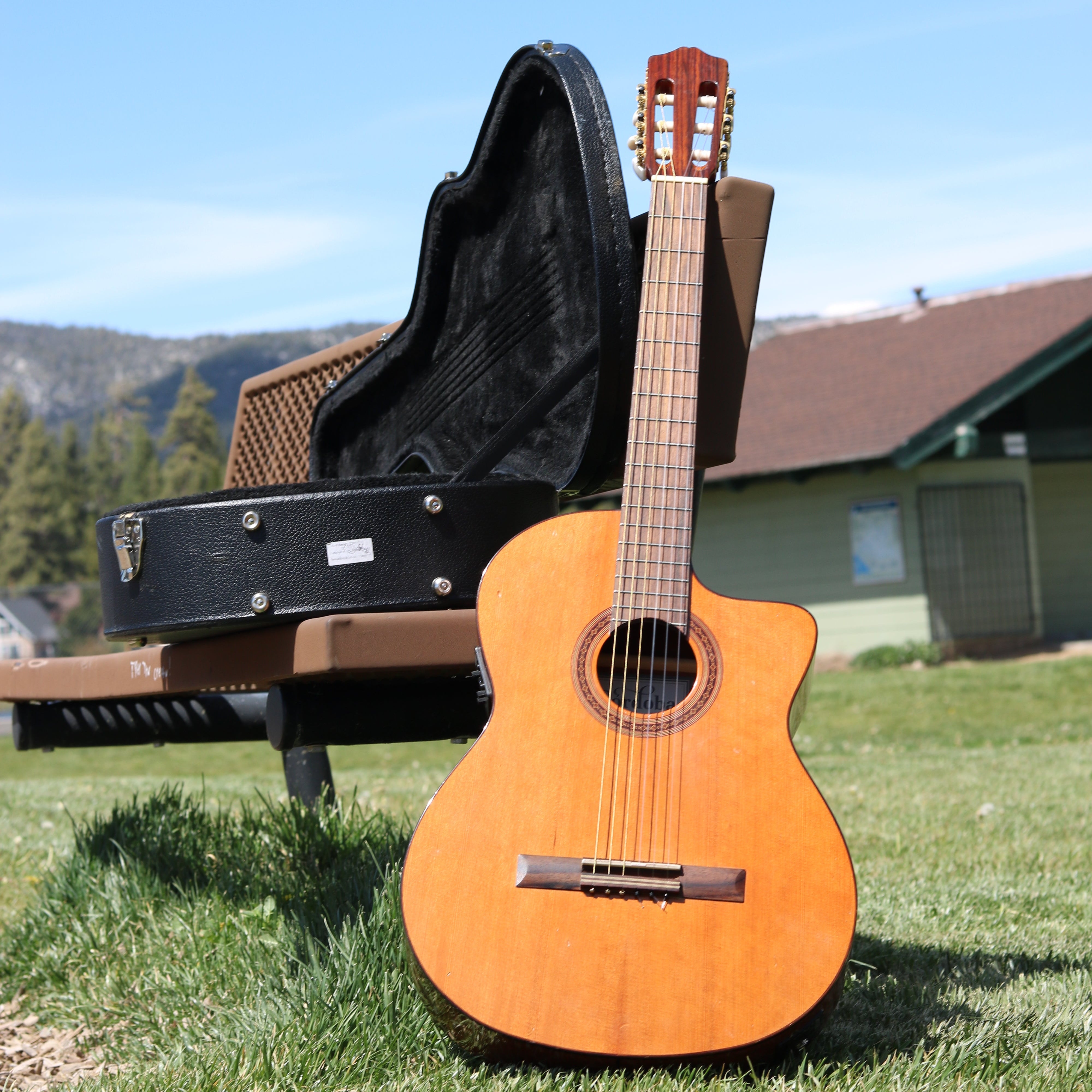 Cordoba C5-CE Classical Cutaway Acoustic-Electric Guitar Natural With Case