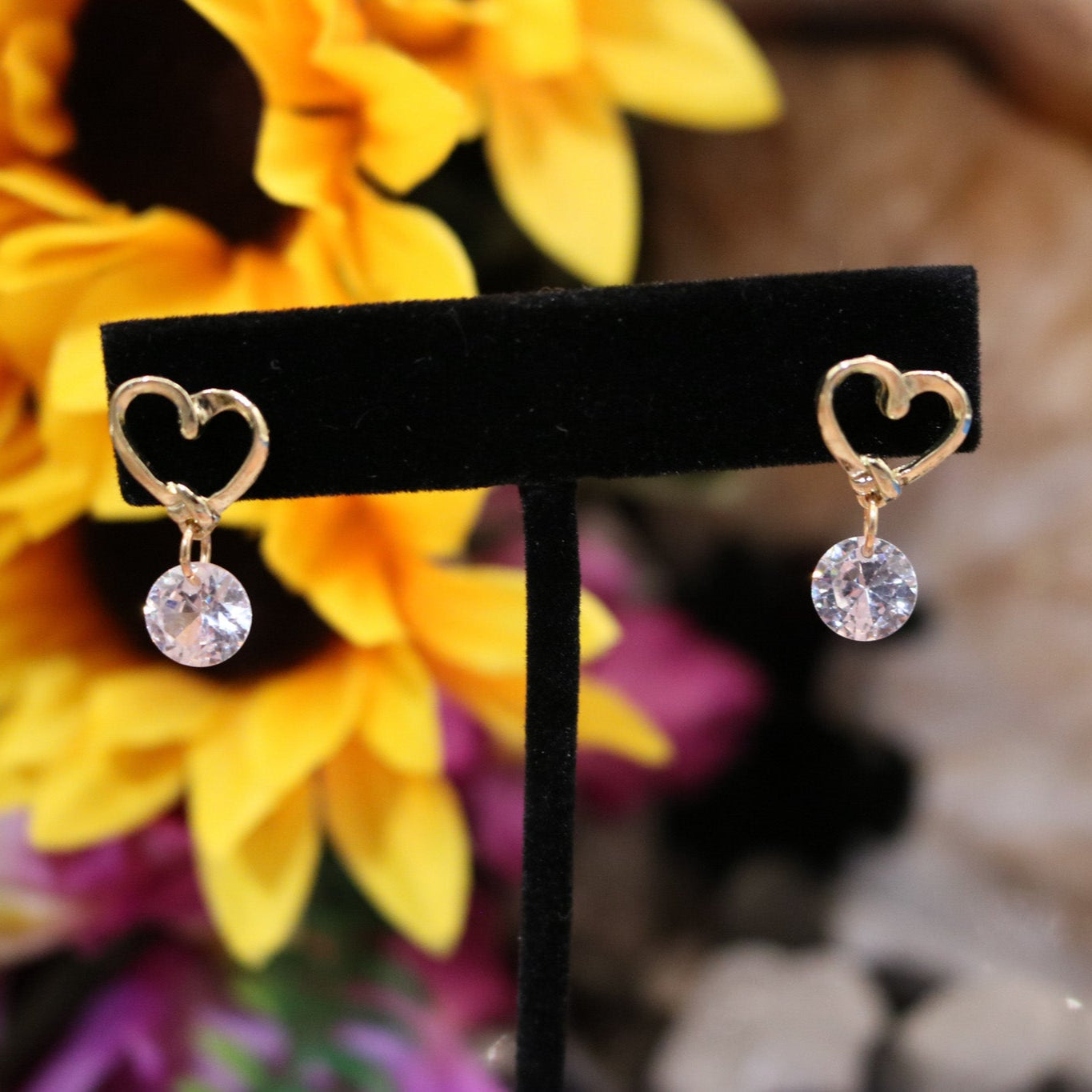 Exquisite Stud Heart Earrings Featuring Stunning Dangle Rhinestone