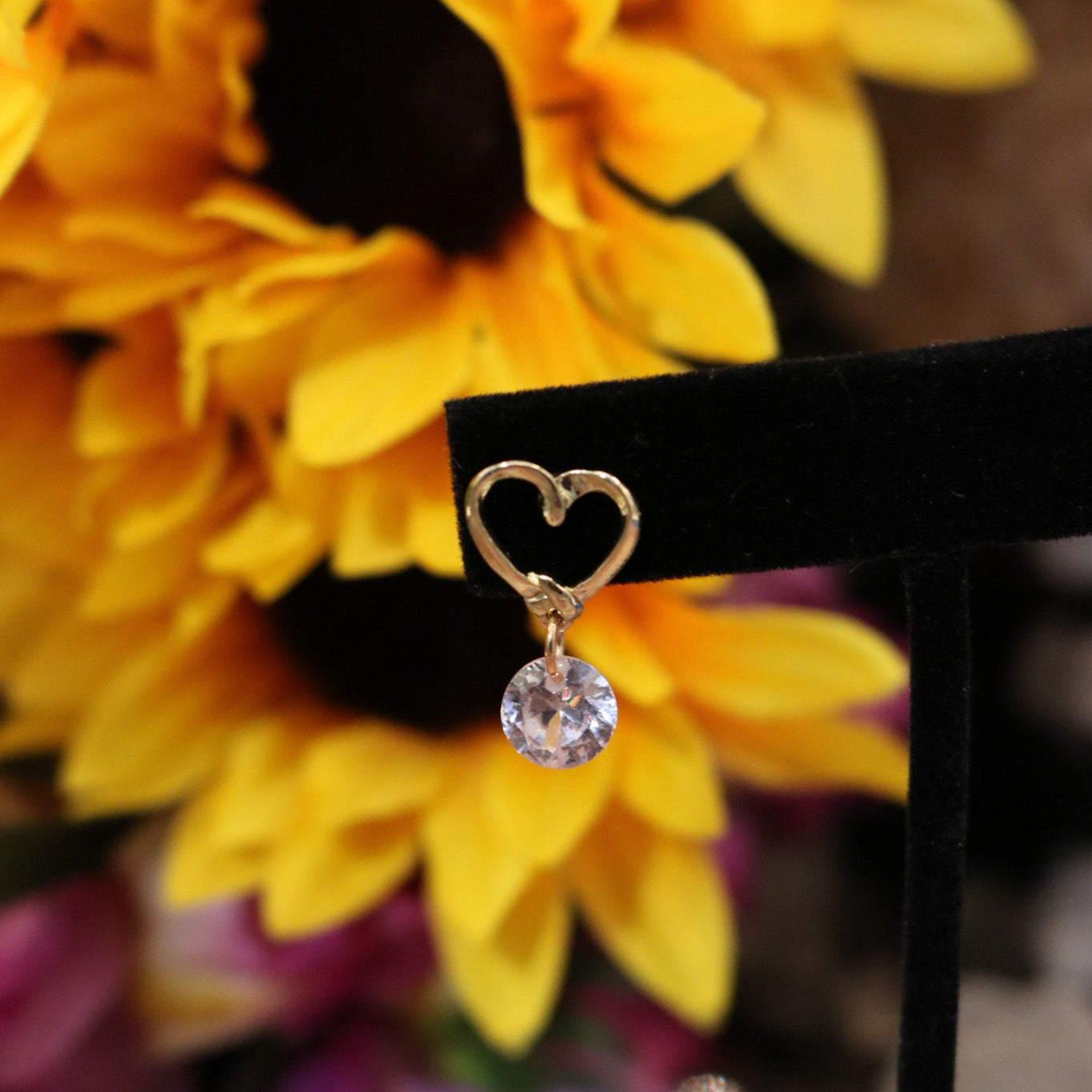Exquisite Stud Heart Earrings Featuring Stunning Dangle Rhinestone