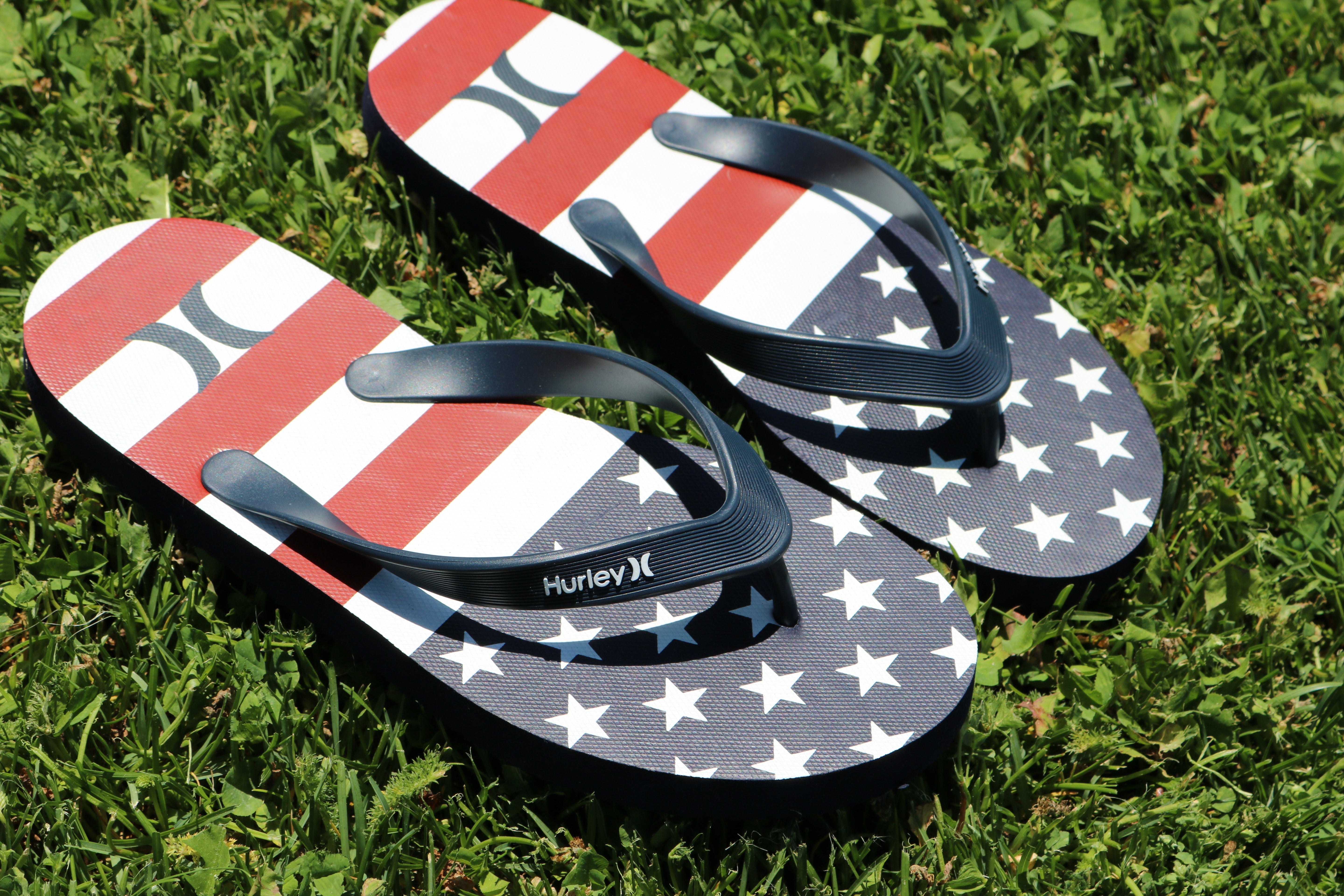 Hurley Flip Flops Mens Size 8 American Flag Sandals Red White Blue Beach New