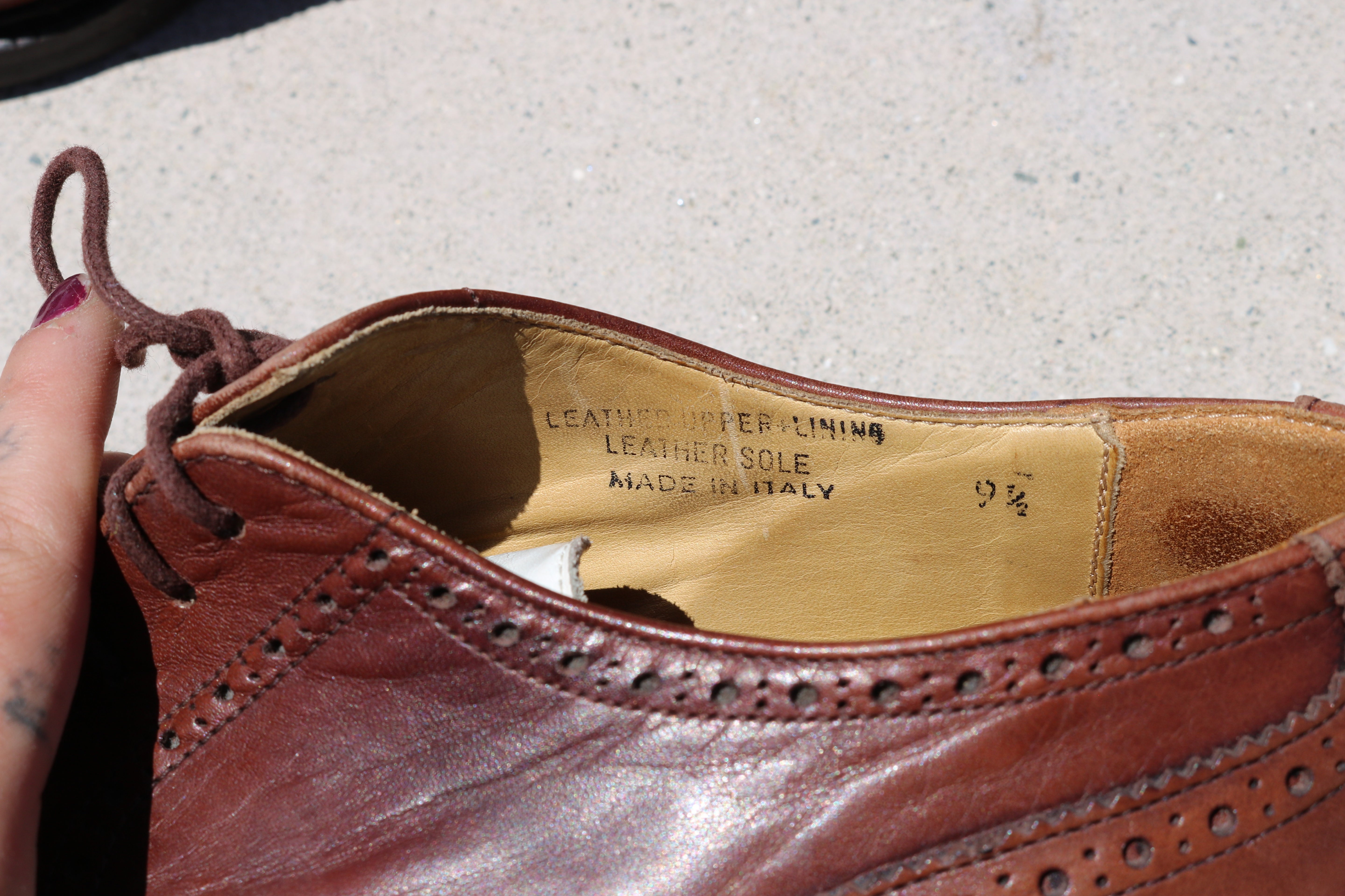 Soho New York Brown White Wingtip Dress Shoes – Made in Italy Leather Sole Men’s Size 9.5