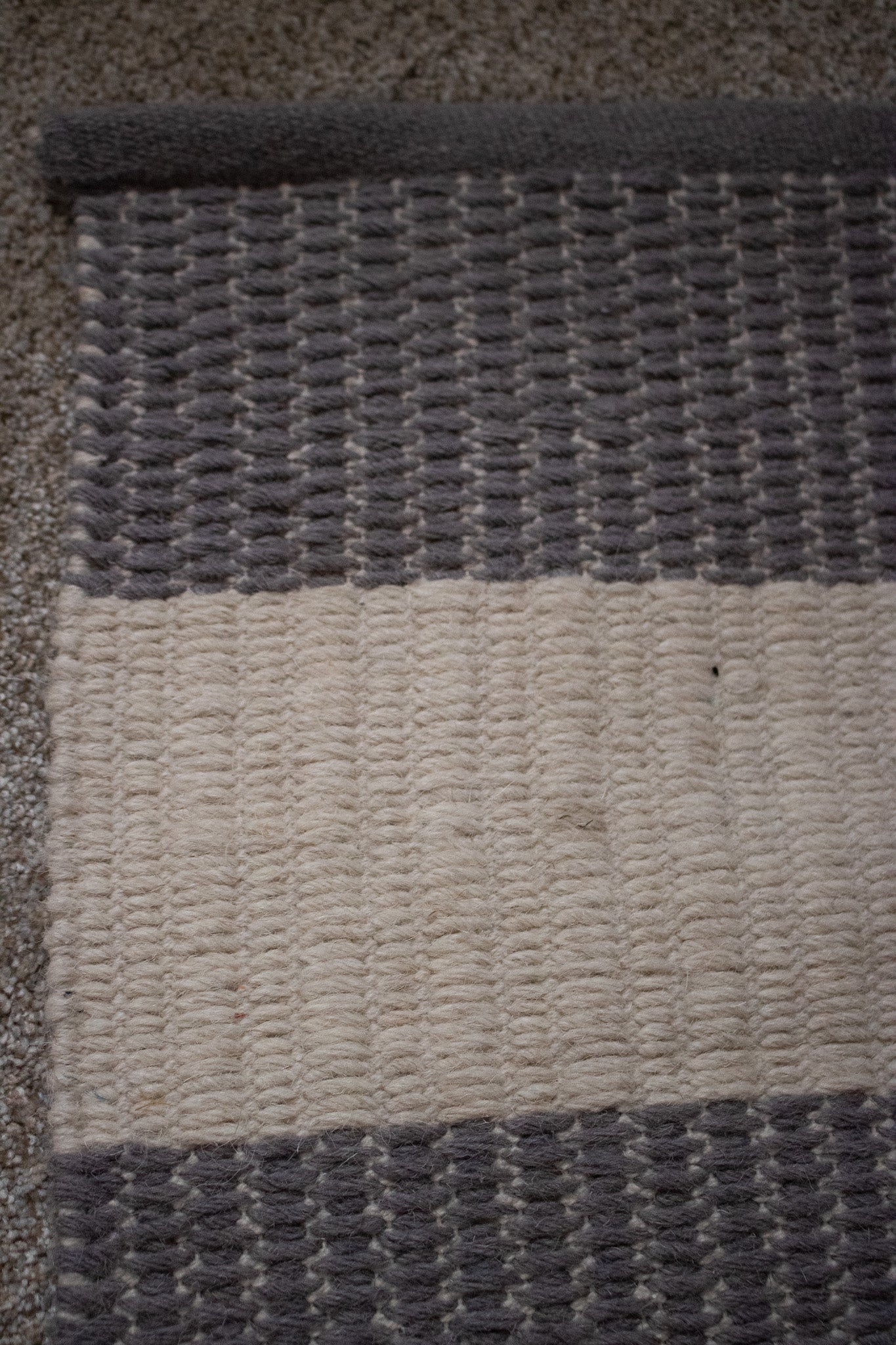 Hand-woven Wool Rug Grey and White colored Stripe Print