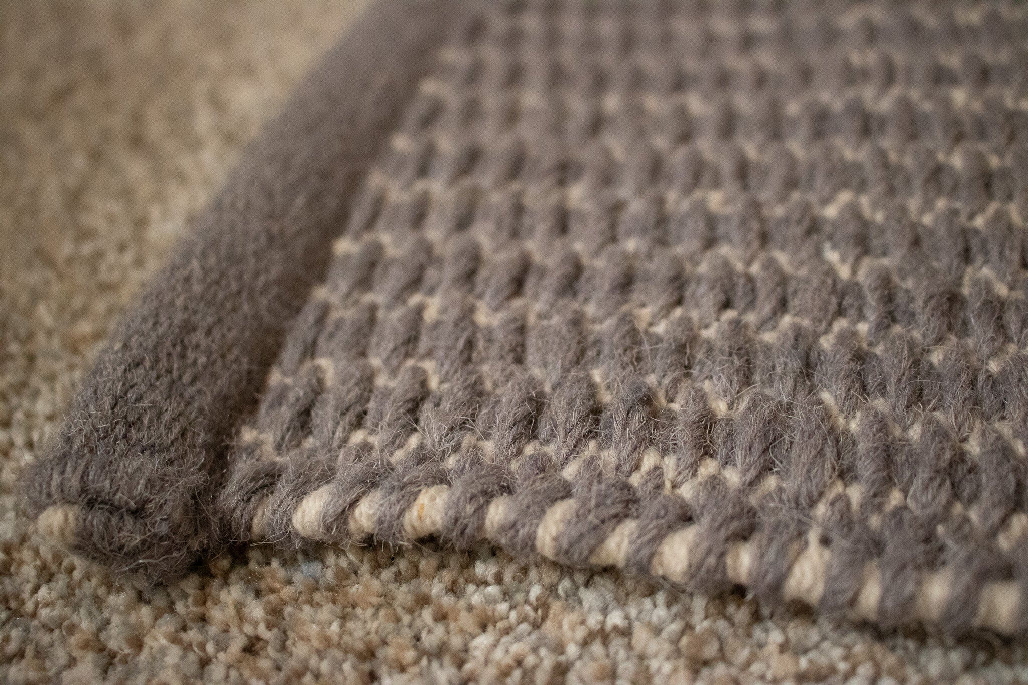 Hand-woven Wool Rug Grey and White colored Stripe Print