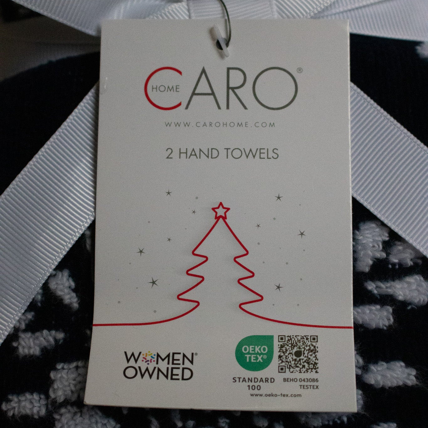 Caro Home Set of 2 Hand Towels in Navy Blue with Snowflake Design