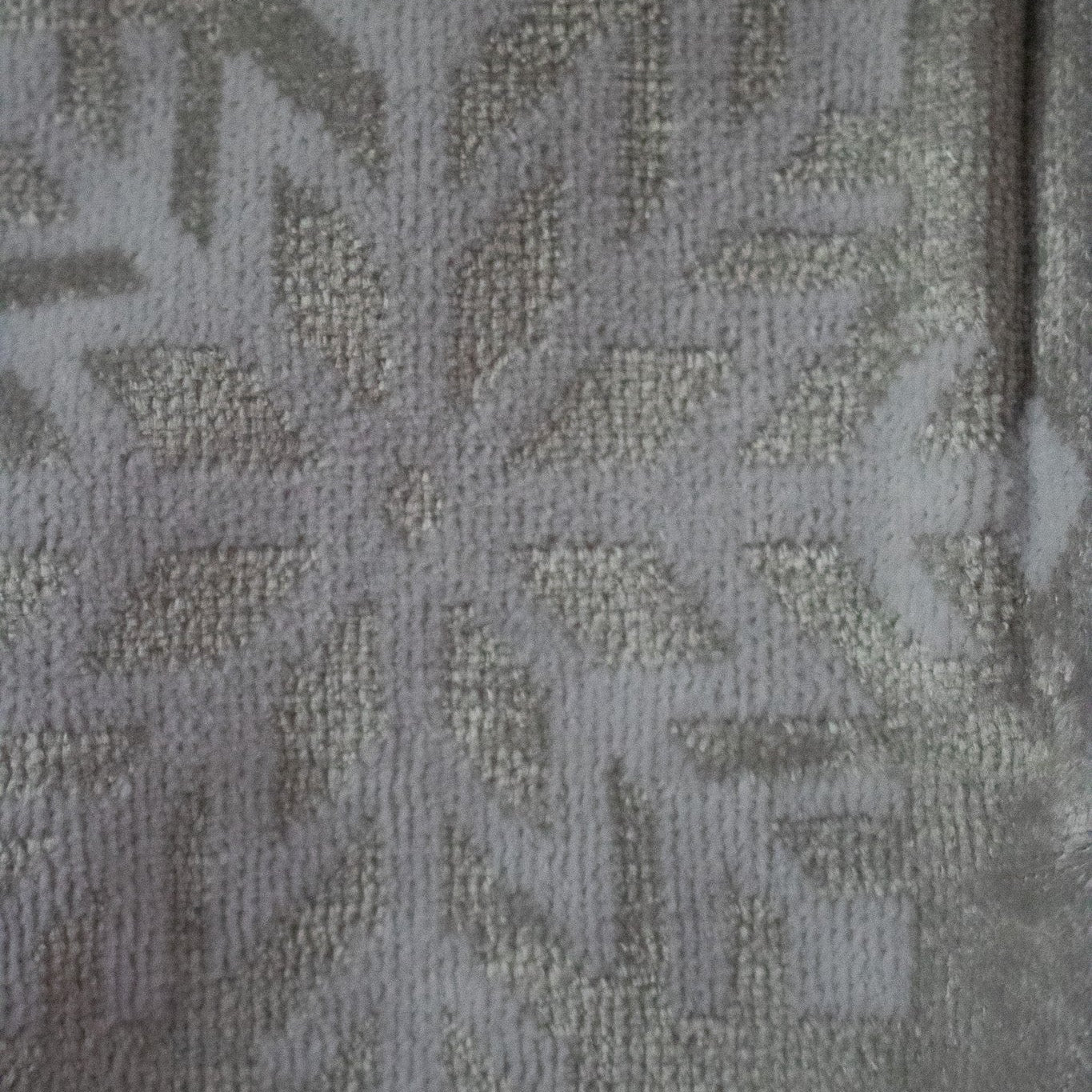 Winter Dreams Elegant Set of 2 Silver Hand Towels with Snowflakes
