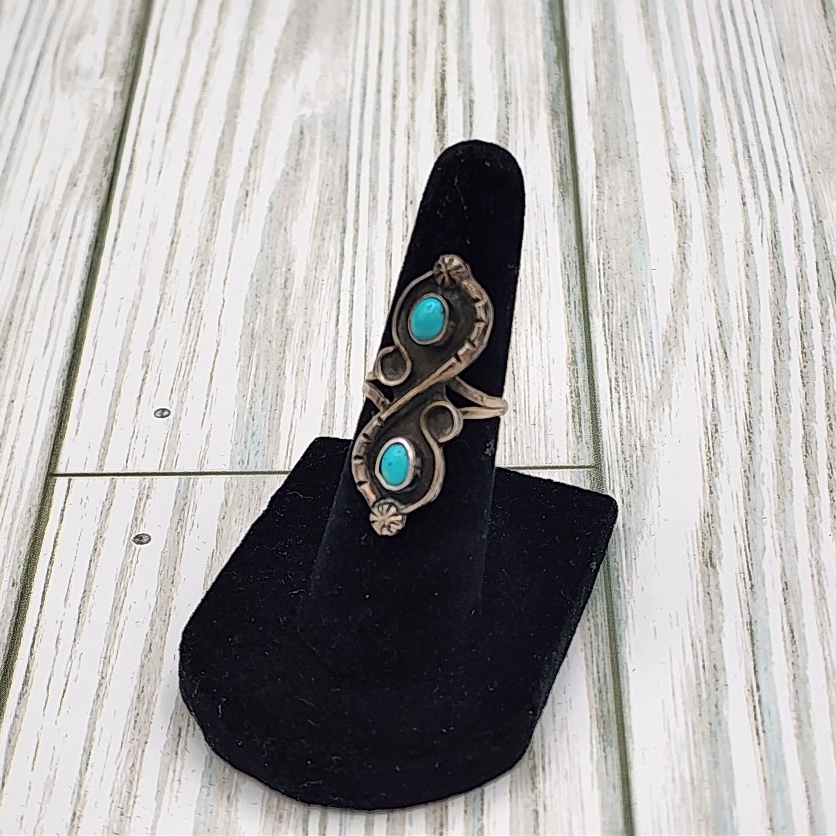 Vintage Fox Turquoise Inlaid Gemstone Sterling Silver Band Ring Size 4