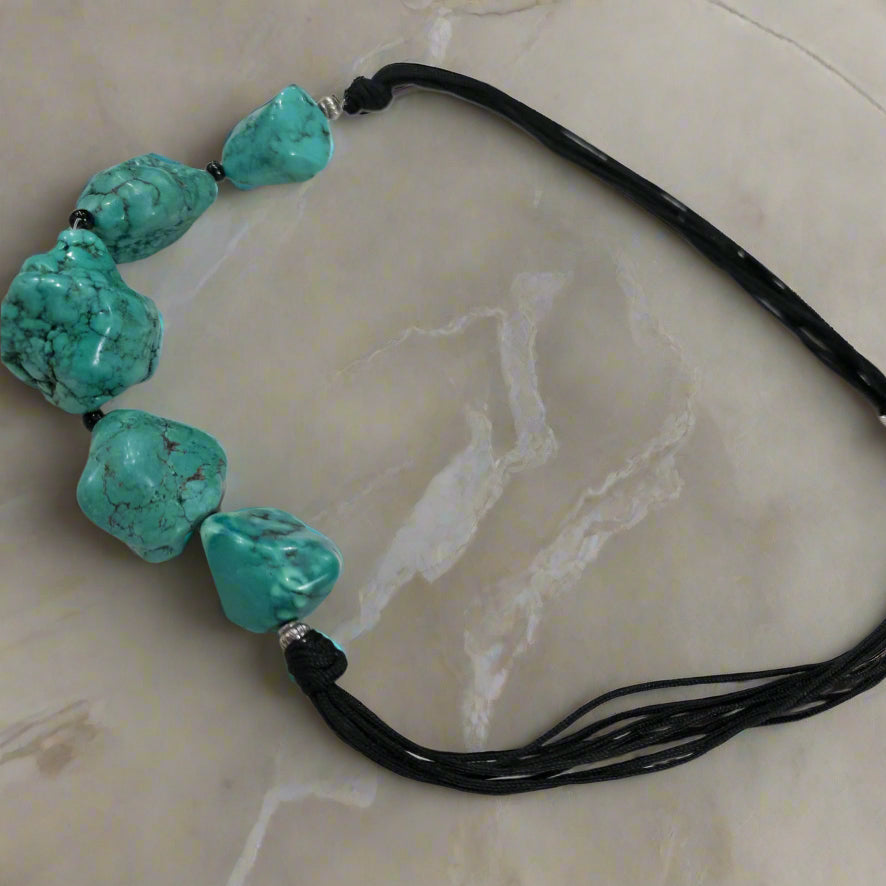 Turquoise Dyed Howlite Stone Necklace
