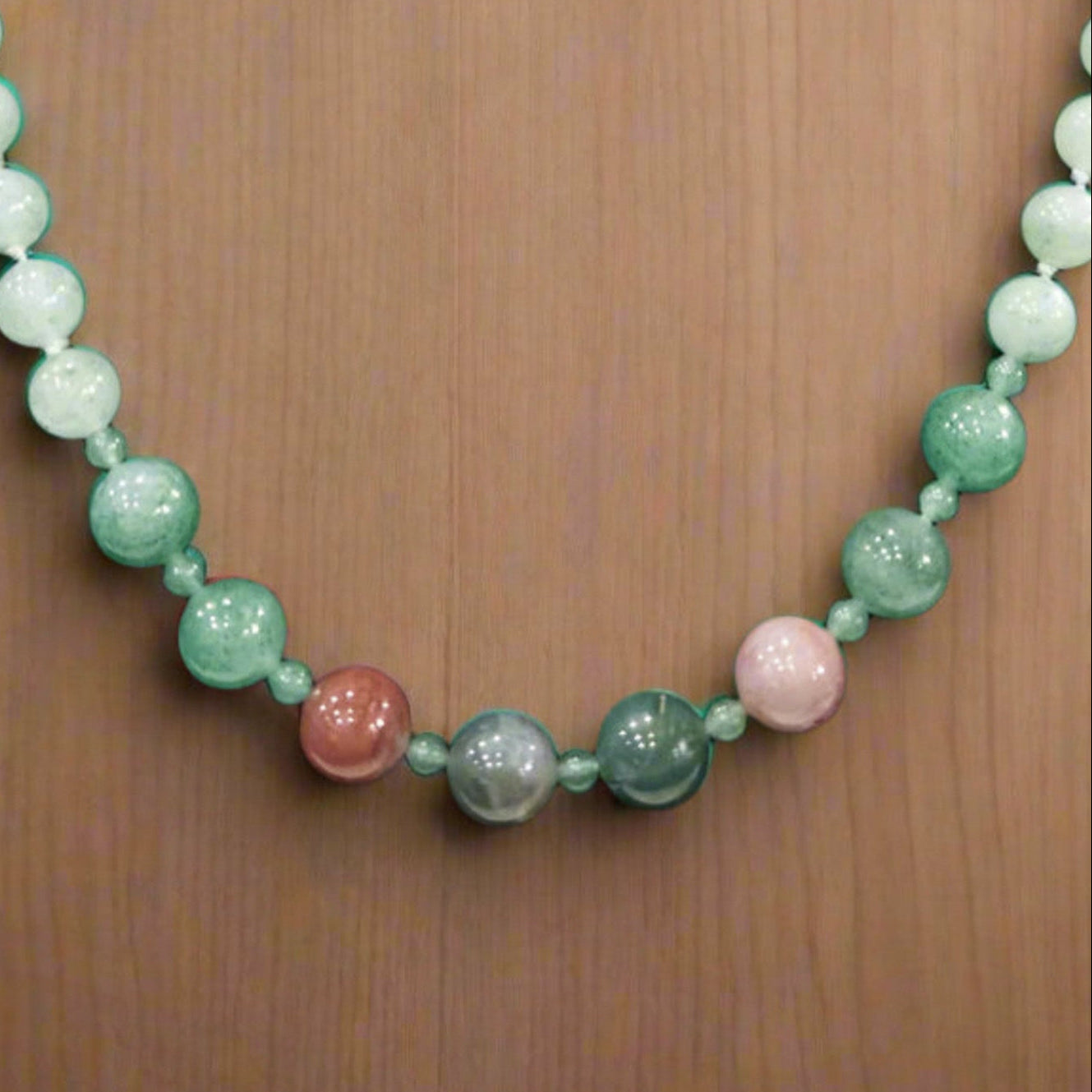 Beautiful Agate Stone Beaded Necklace