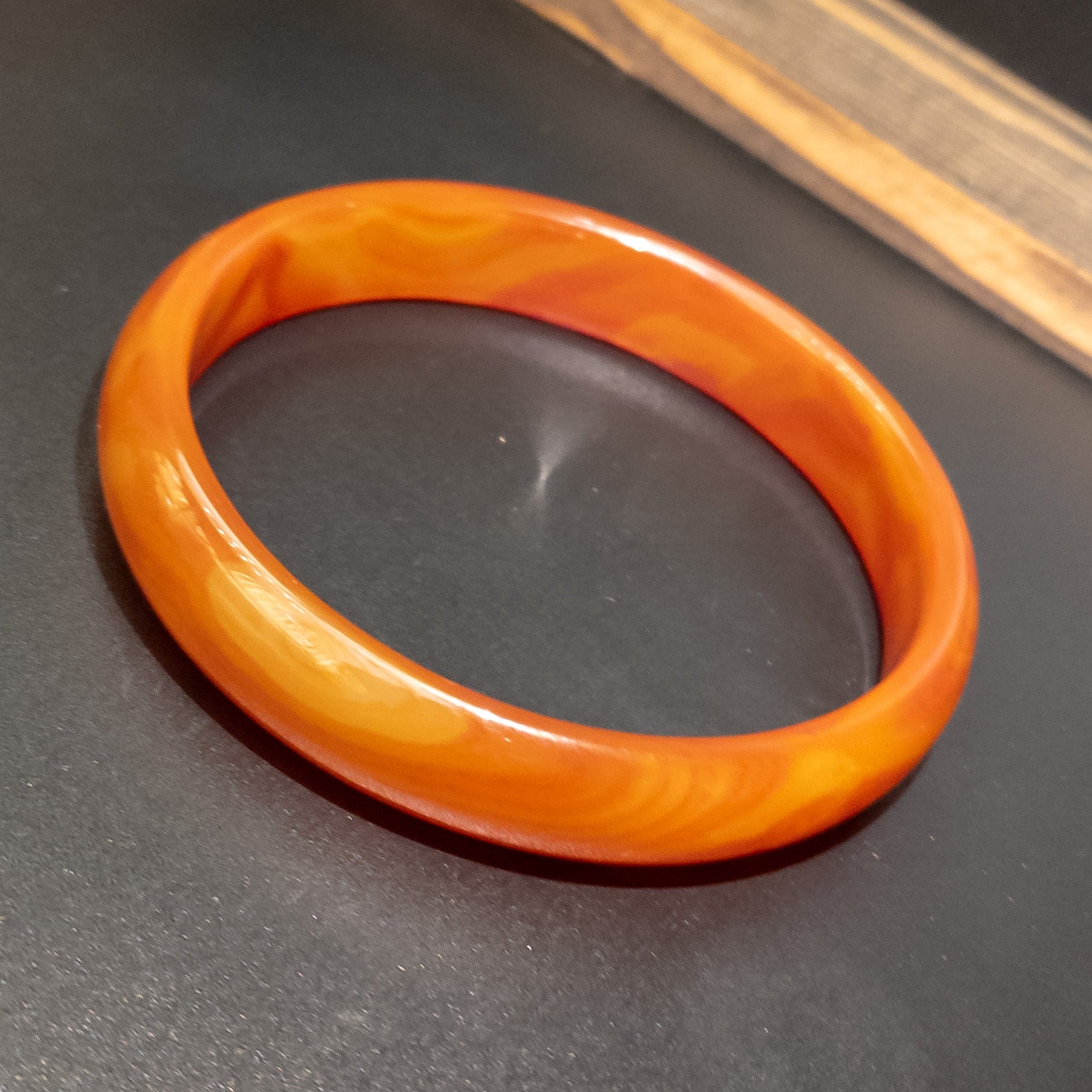 Beautiful Carnelian Bangle Bracelet Size 8.5