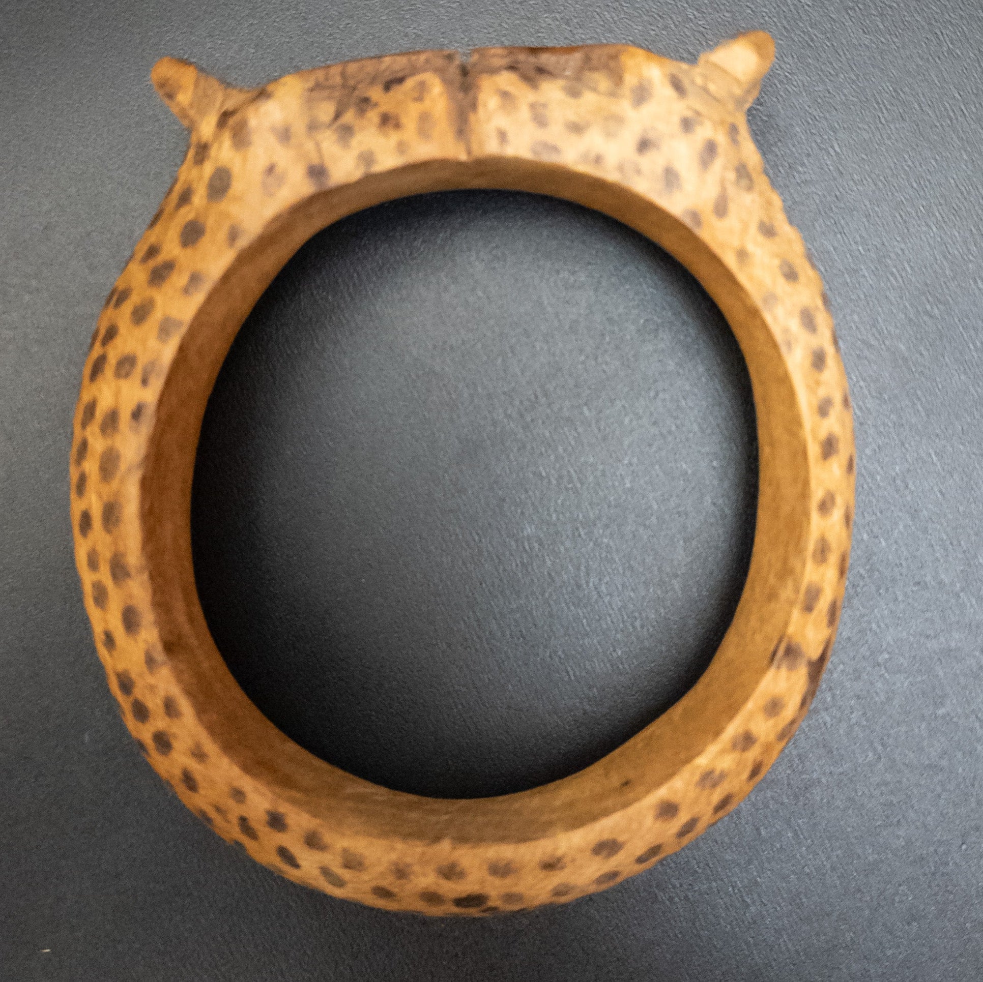 Carved Wood Cheetah Bangle Bracelet Vintage Safari Animal Tribal Art
