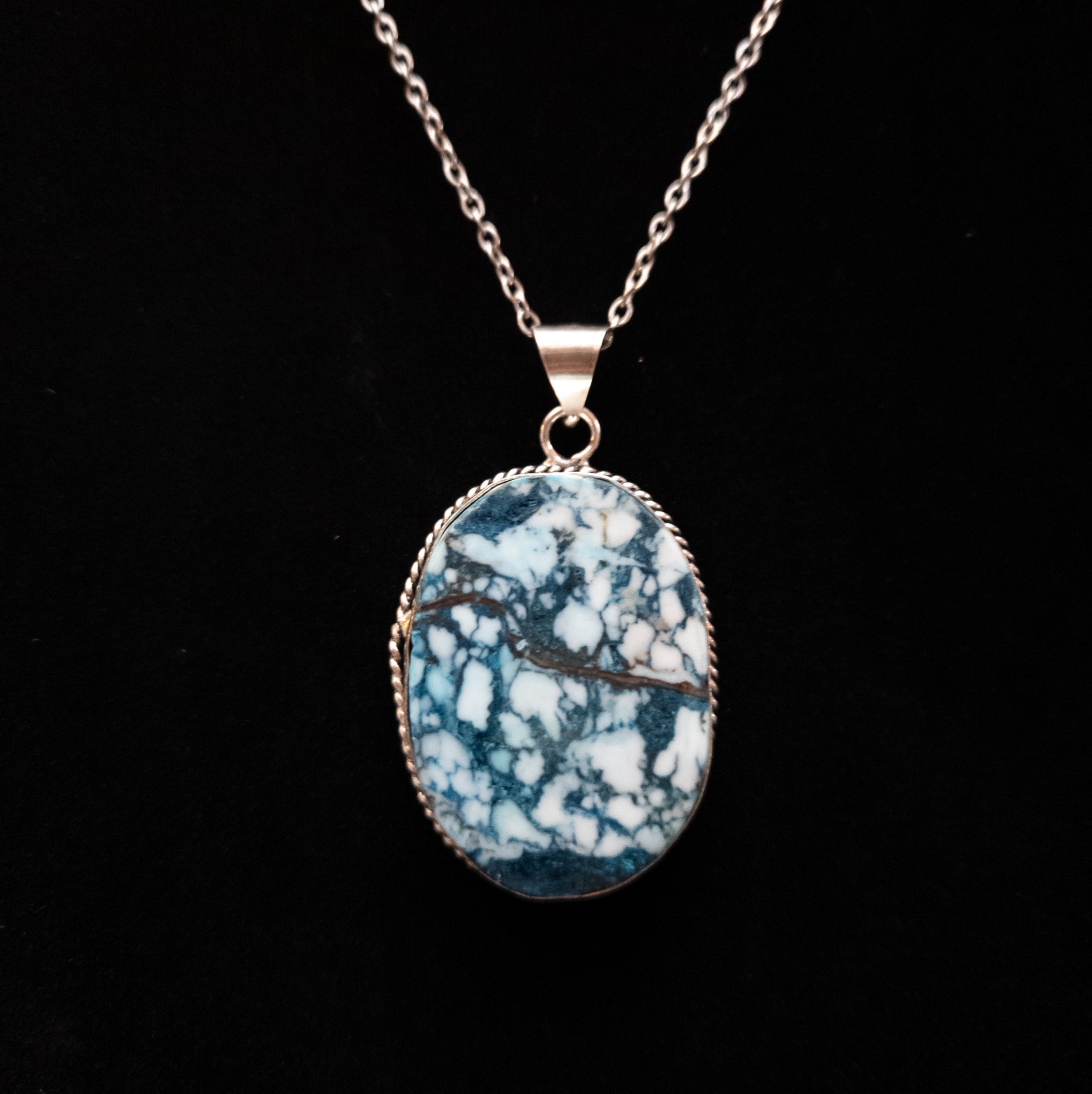 Turquoise Silver Plated Pendent on a Chain Necklace