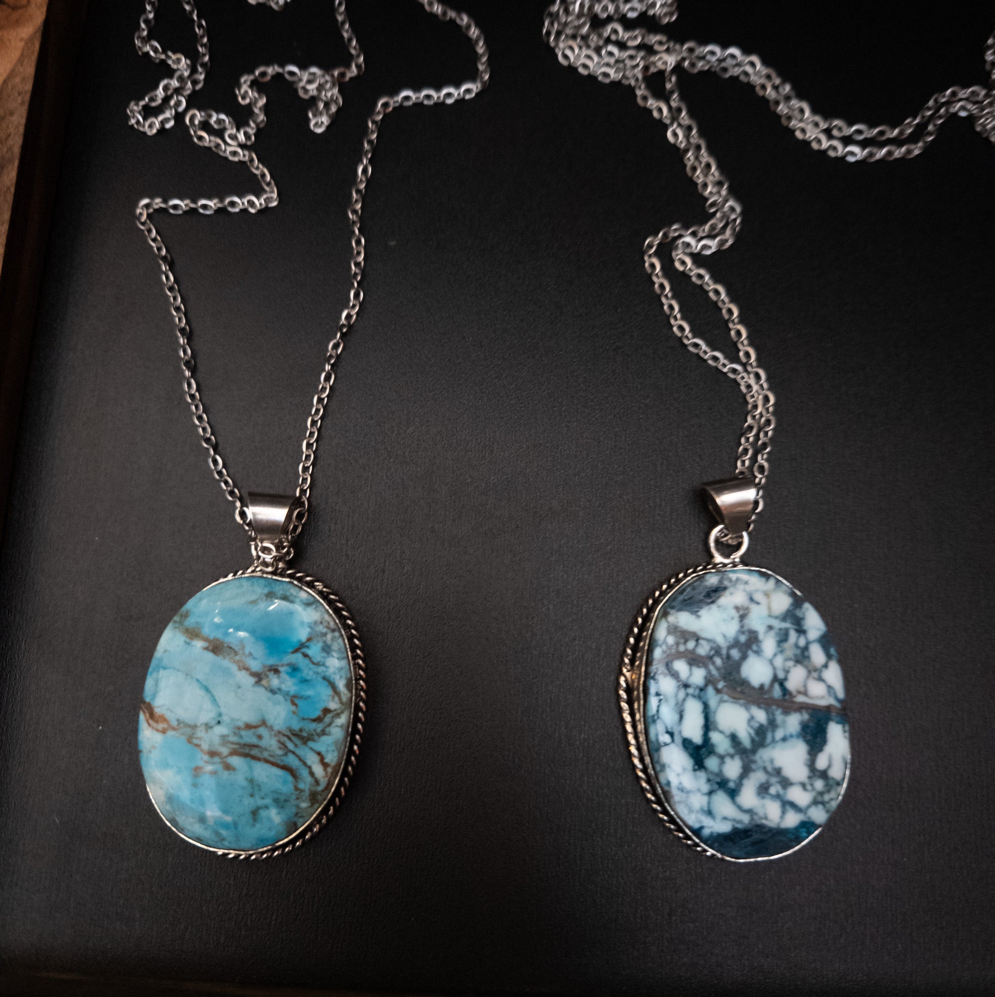Turquoise Silver Plated Pendent on a Chain Necklace