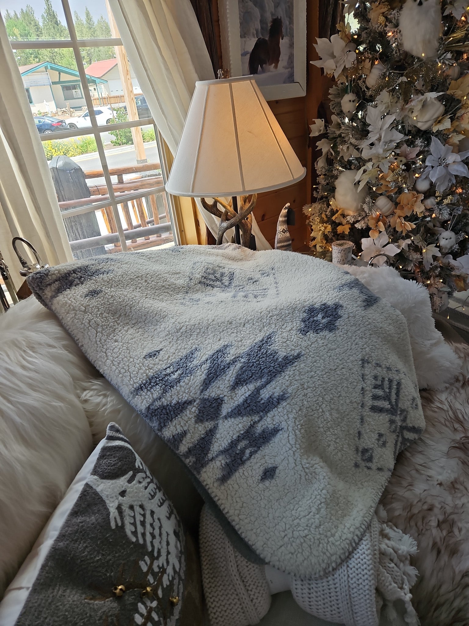 Pendleton 50" x 70" Sherpa Throw Blanket Gray & Ivory Southwestern