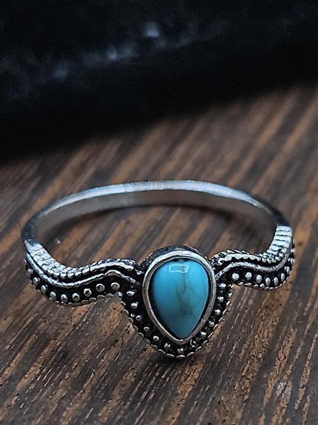 Turquoise-Style Teardrop Ring – Size 8