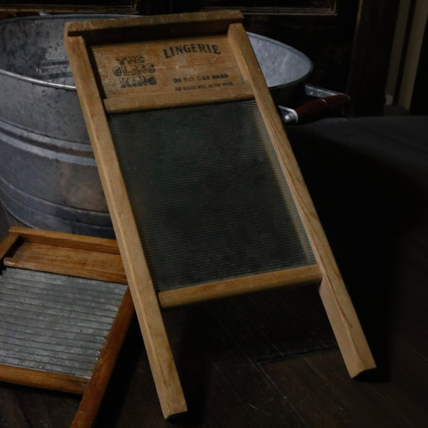 1900's Glass King Lingerie Wooded Washboard - National Edition