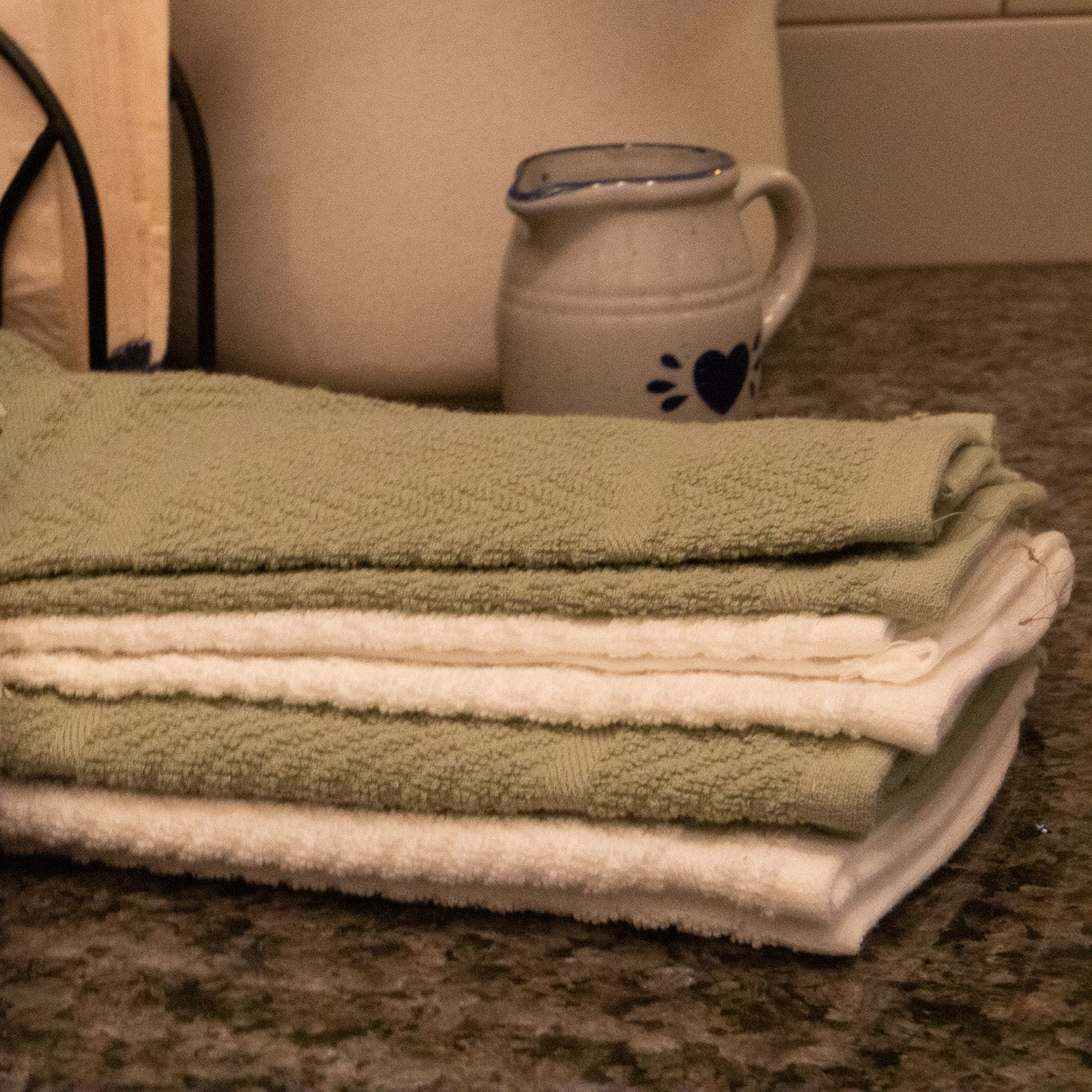 Simply Clean by Homeware Kitchen Set of 4 Towels White and Sage