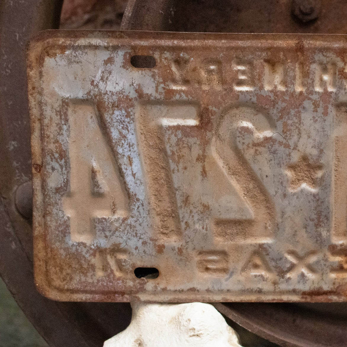 Vintage Machinery Texas 1971 License Plate