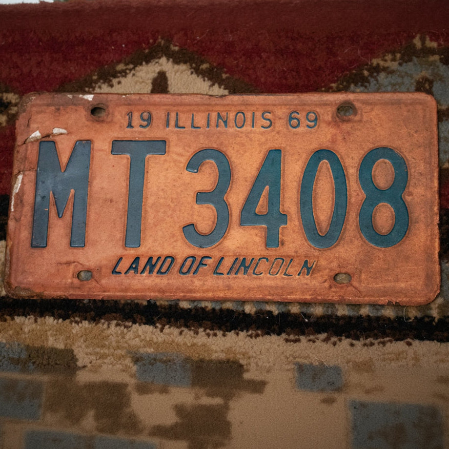19 Illinois 69 Land of Lincoln License Plate