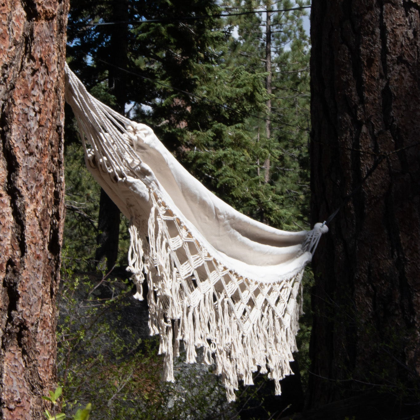 Boho Brazilian Fringed Macrame Hammock 485 lb Capacity Portable with Cloth Bag White kiits