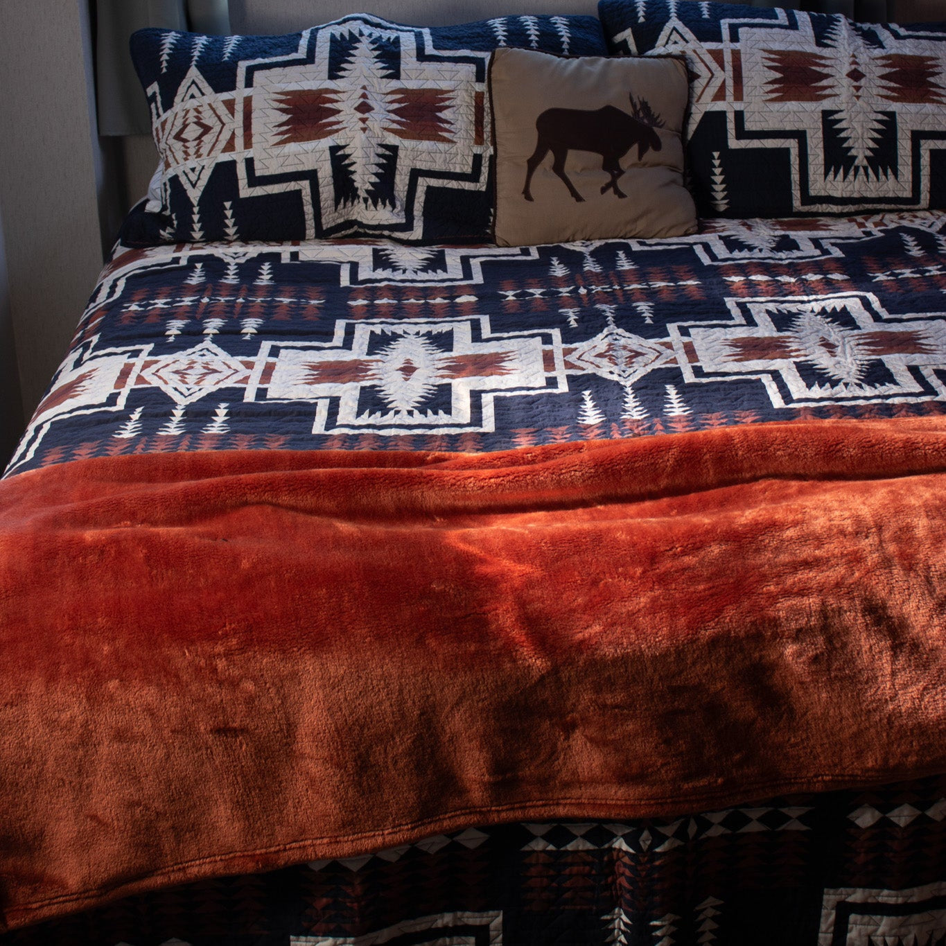Nicole Miller Home Soft Amber Throw Blanket – 60"x70"
