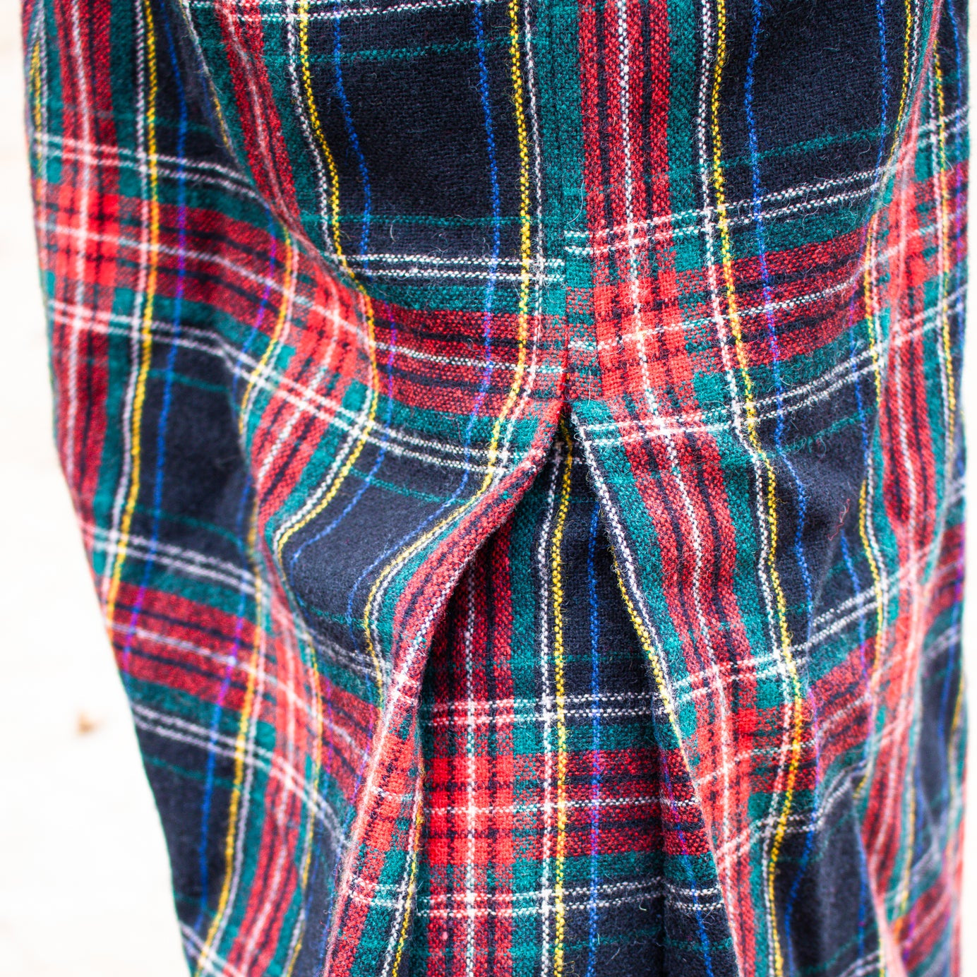 Handmade Vintage TARTAN Wool Skirt - HIgh Waist Front Pleat Size Small Waist 25" Waist - American Made in USA