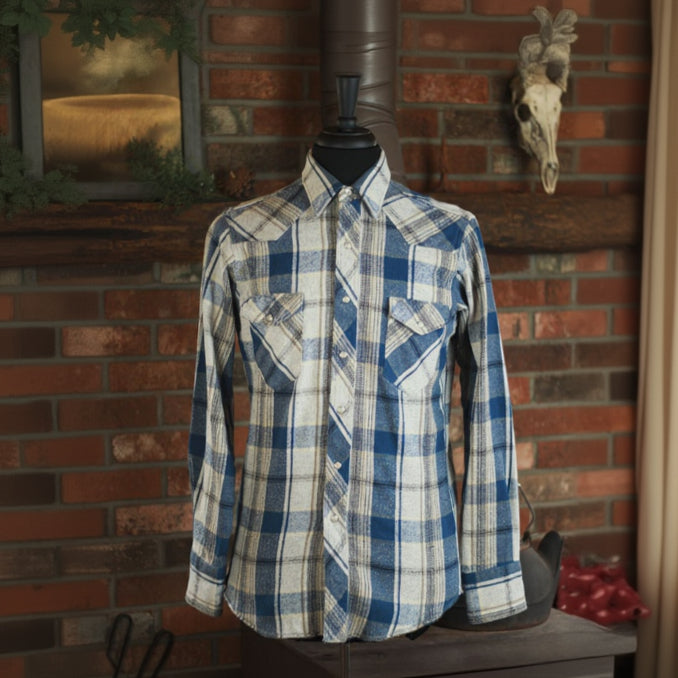 Wrangler White Blue Plaid Snap Button up Size 15 1/2 -34