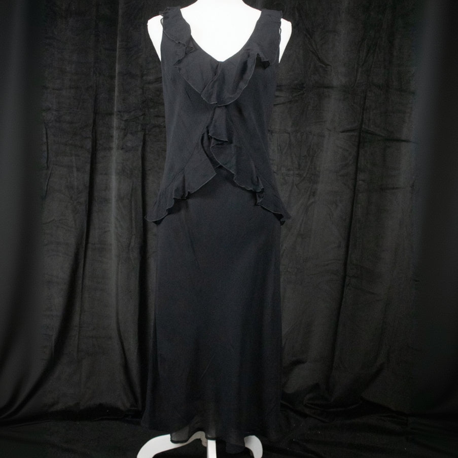 Tessuto Black Mid Length Dress With V - neckLine and Flowy Detail