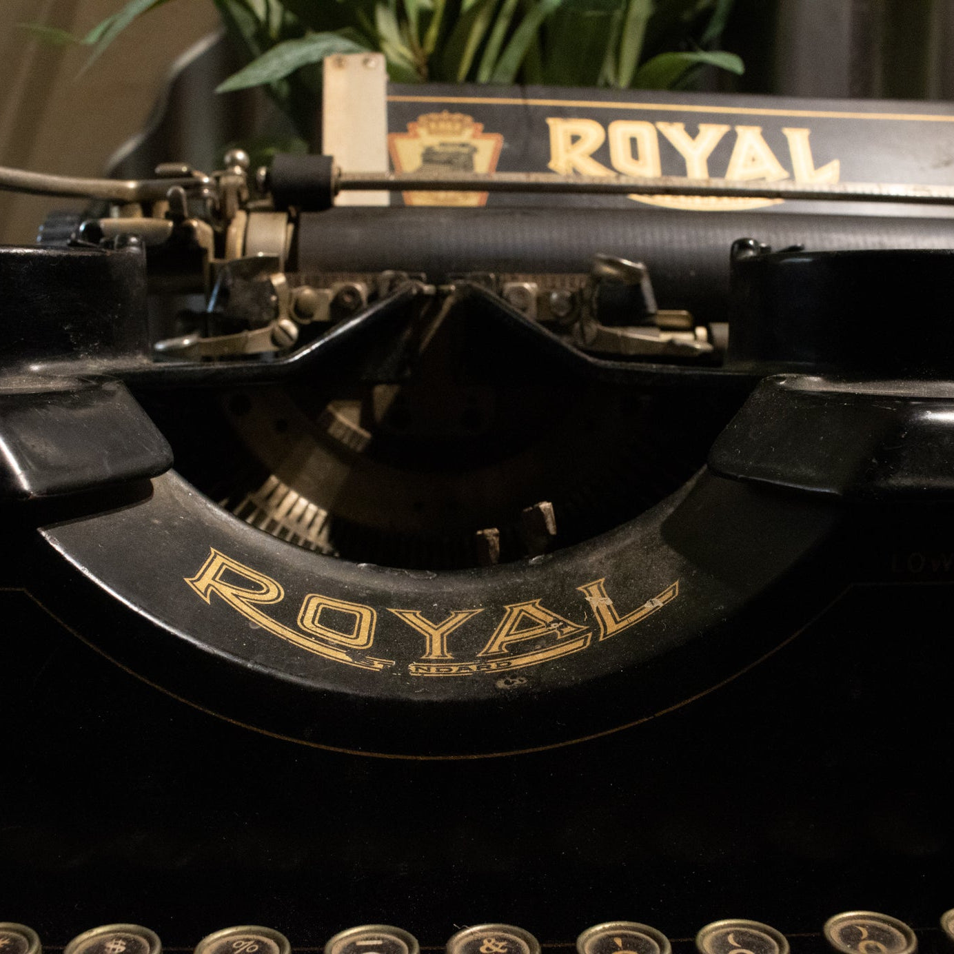 Royal 1930/1940 Standard Typewriter