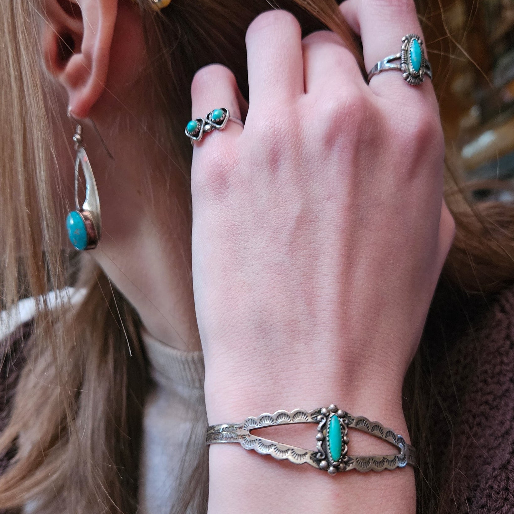 Vintage Navajo Oval Hachita Turquoise Sterling Silver Cuff Bracelet Handmade in New Mexico