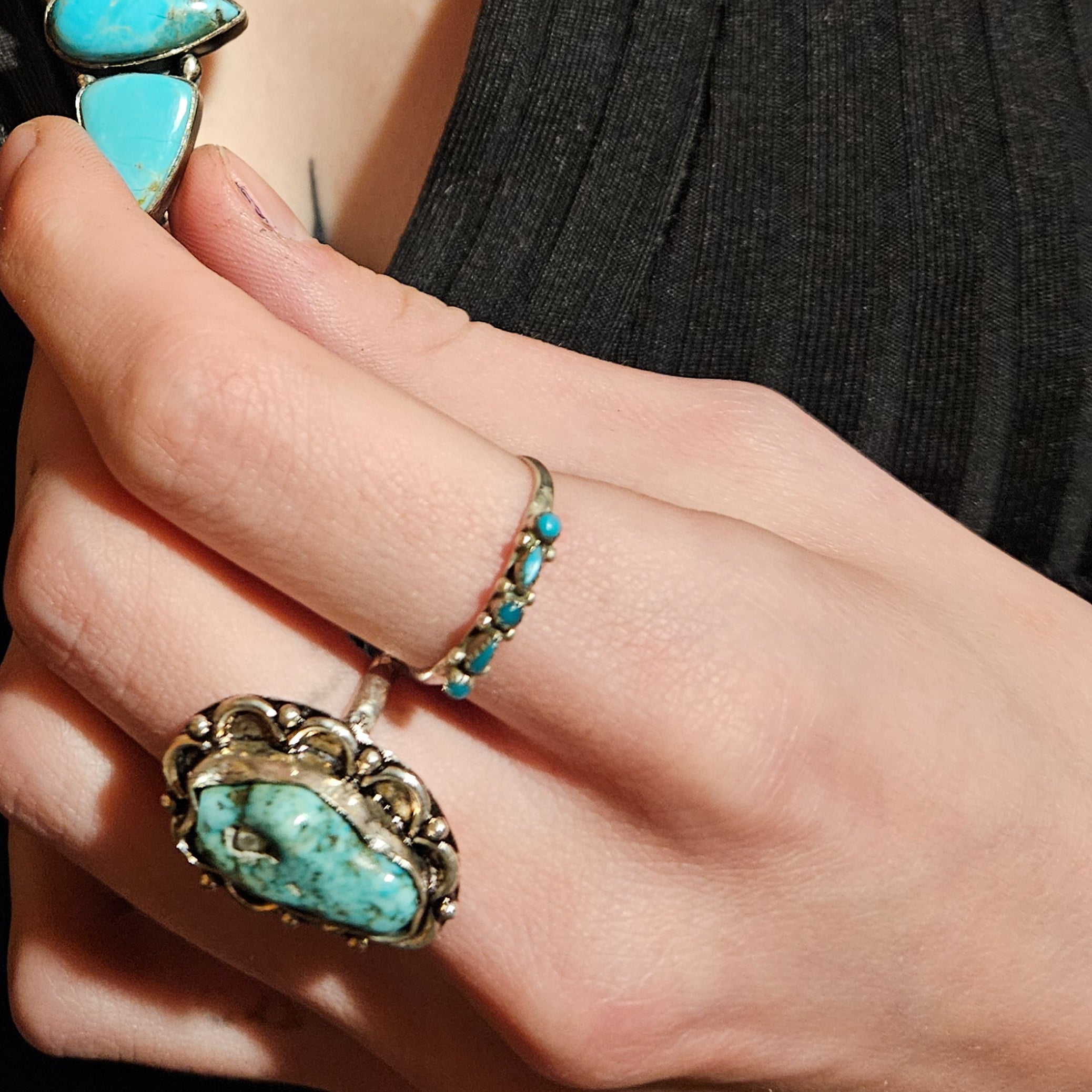 Authentic Native American Turquoise Gemstones Hand Crafted Sterling Silver Ring Size 7.5
