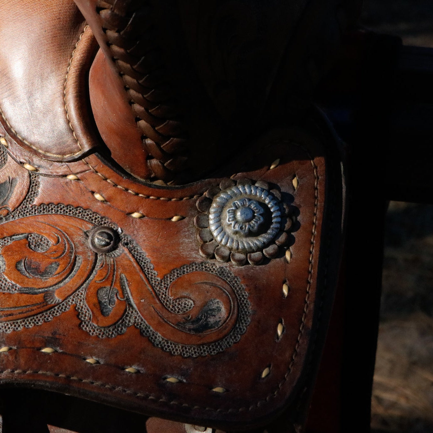 Vintage 16 3/4-inch Classic Western Show Saddle