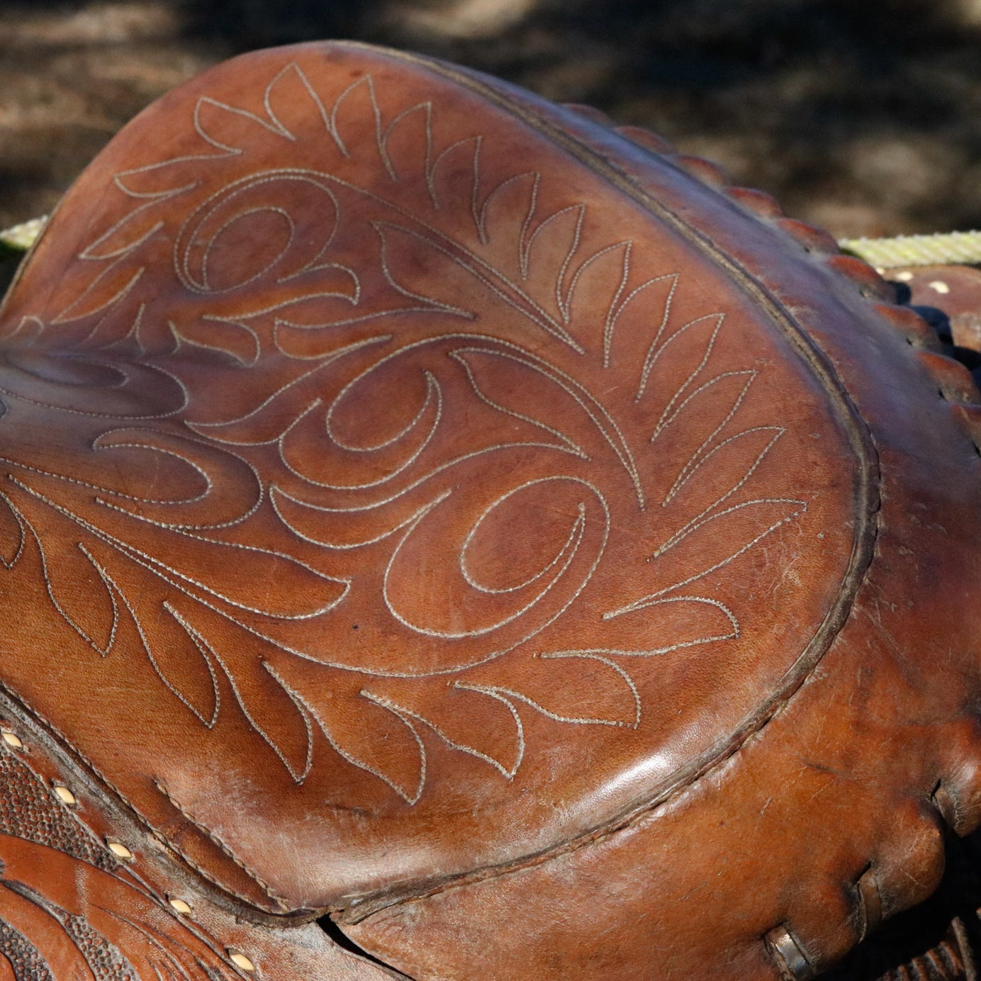 Vintage 16 3/4-inch Classic Western Show Saddle