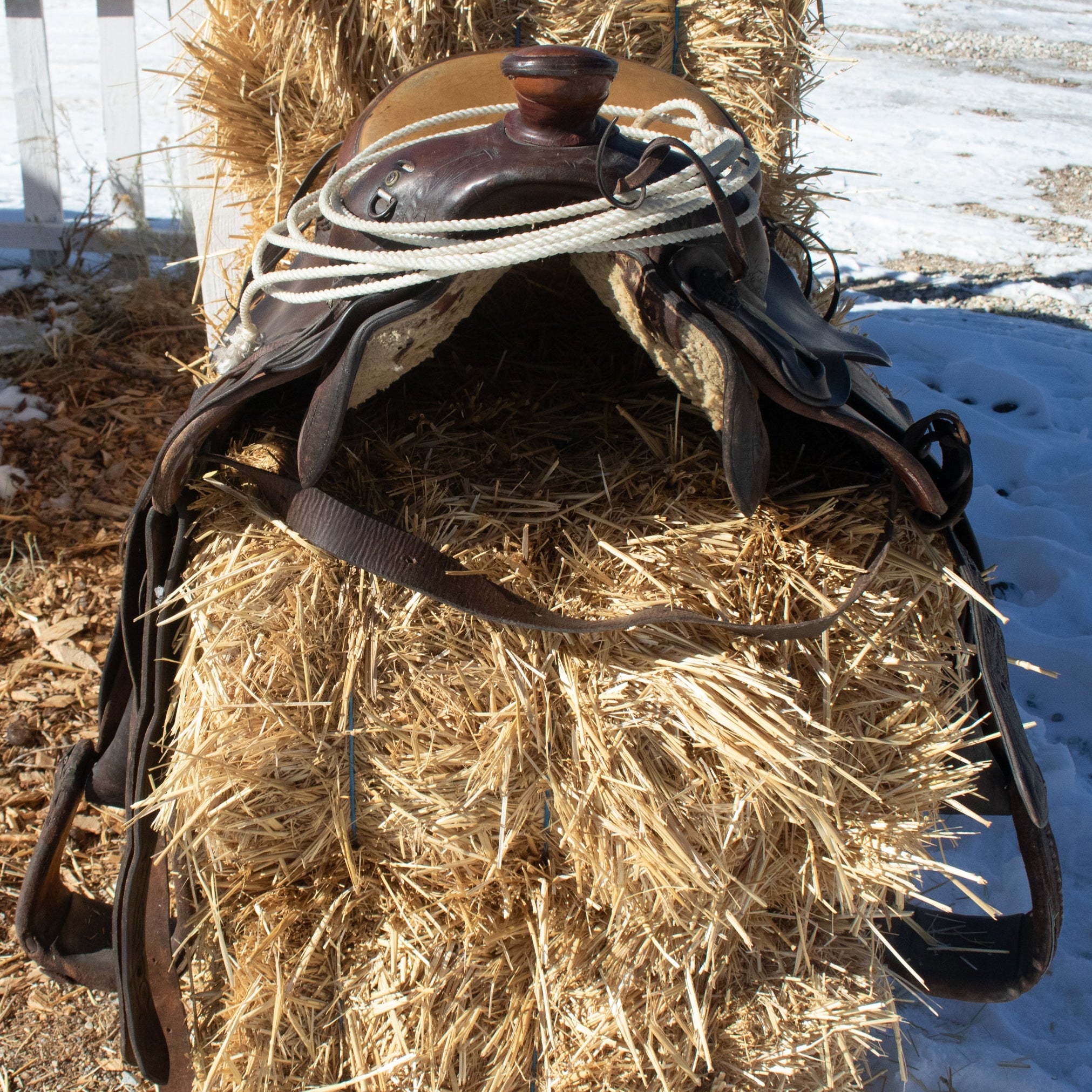Vintage 17 1/2 Inch Western Saddle