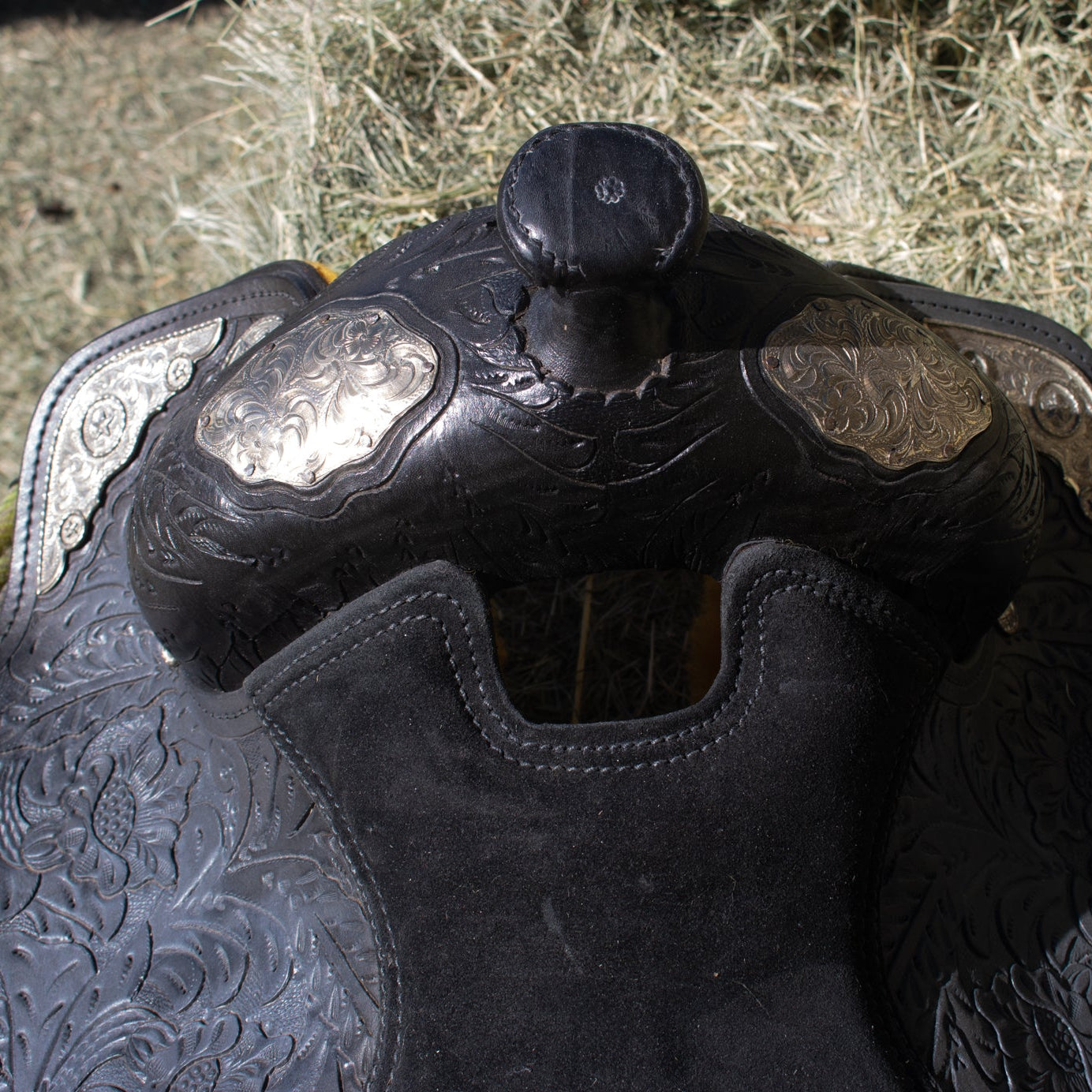 Tough 1 Silver Royal Hand-Crafted Premium Leather 13 Inch Youth Saddle