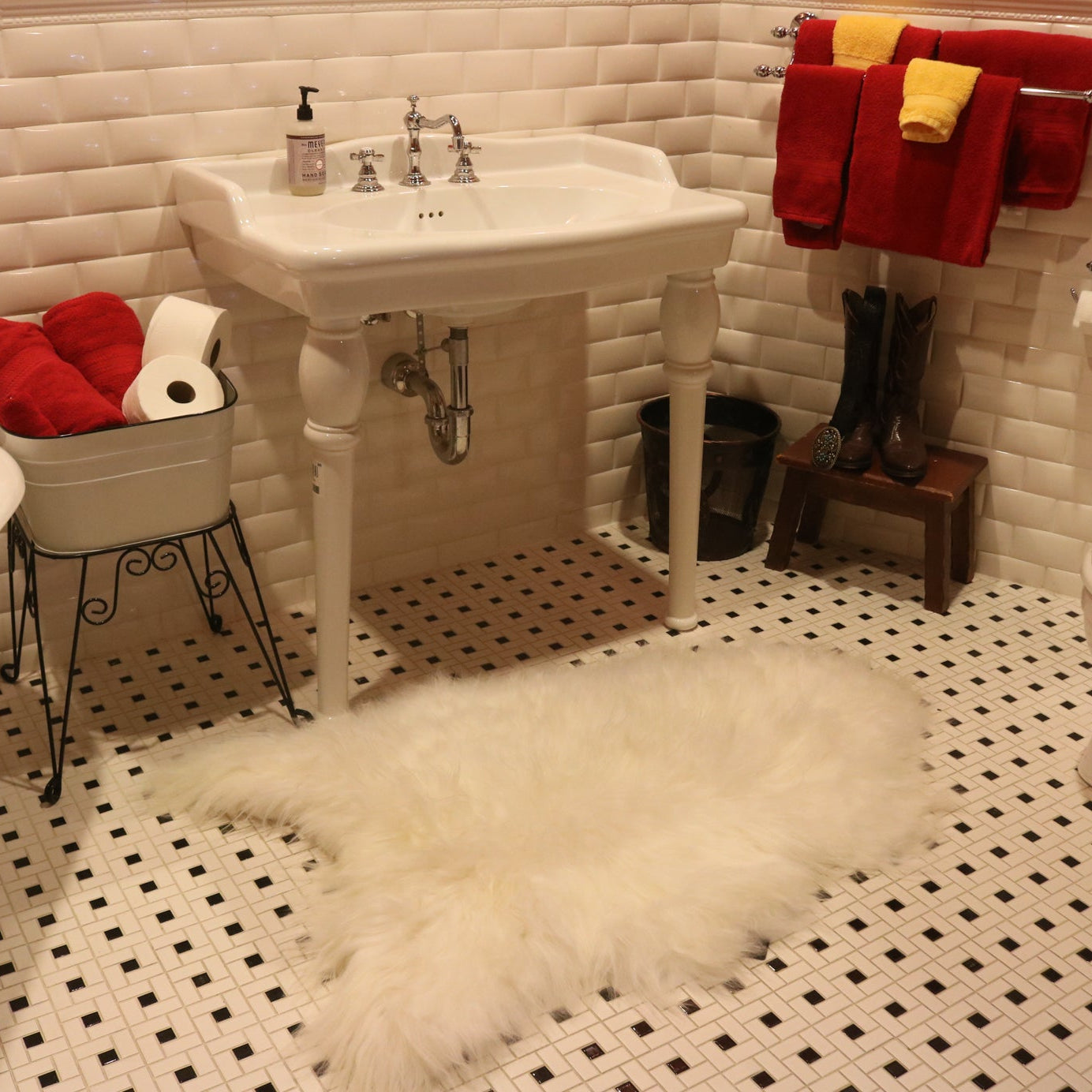 Luxurious Natural White Genuine Icelandic Sheepskin Rug
