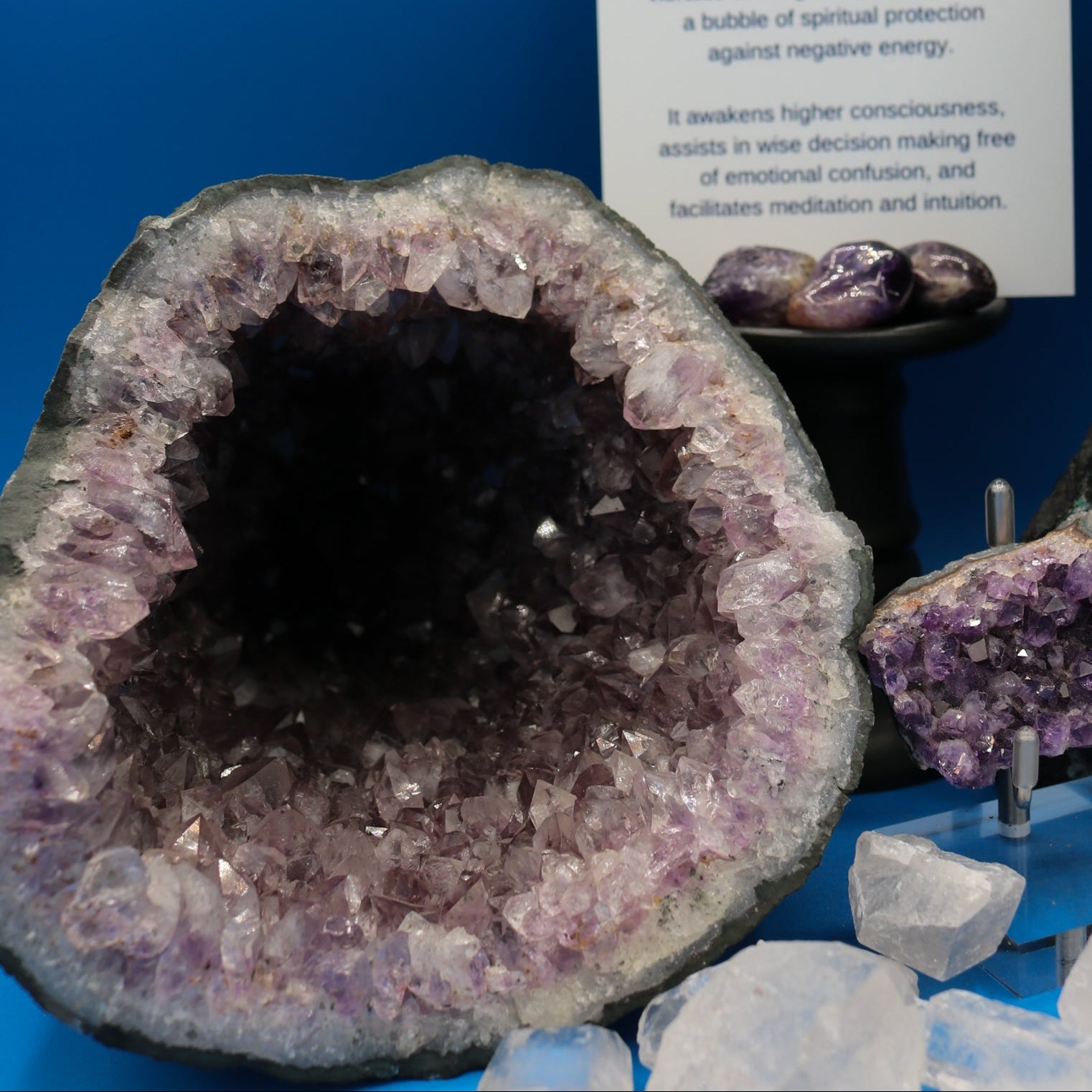 Amazing Amethyst Crystals Geode