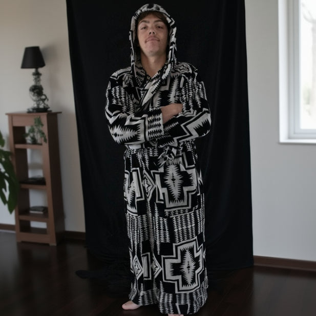 Pendleton Black and White Bathrobe