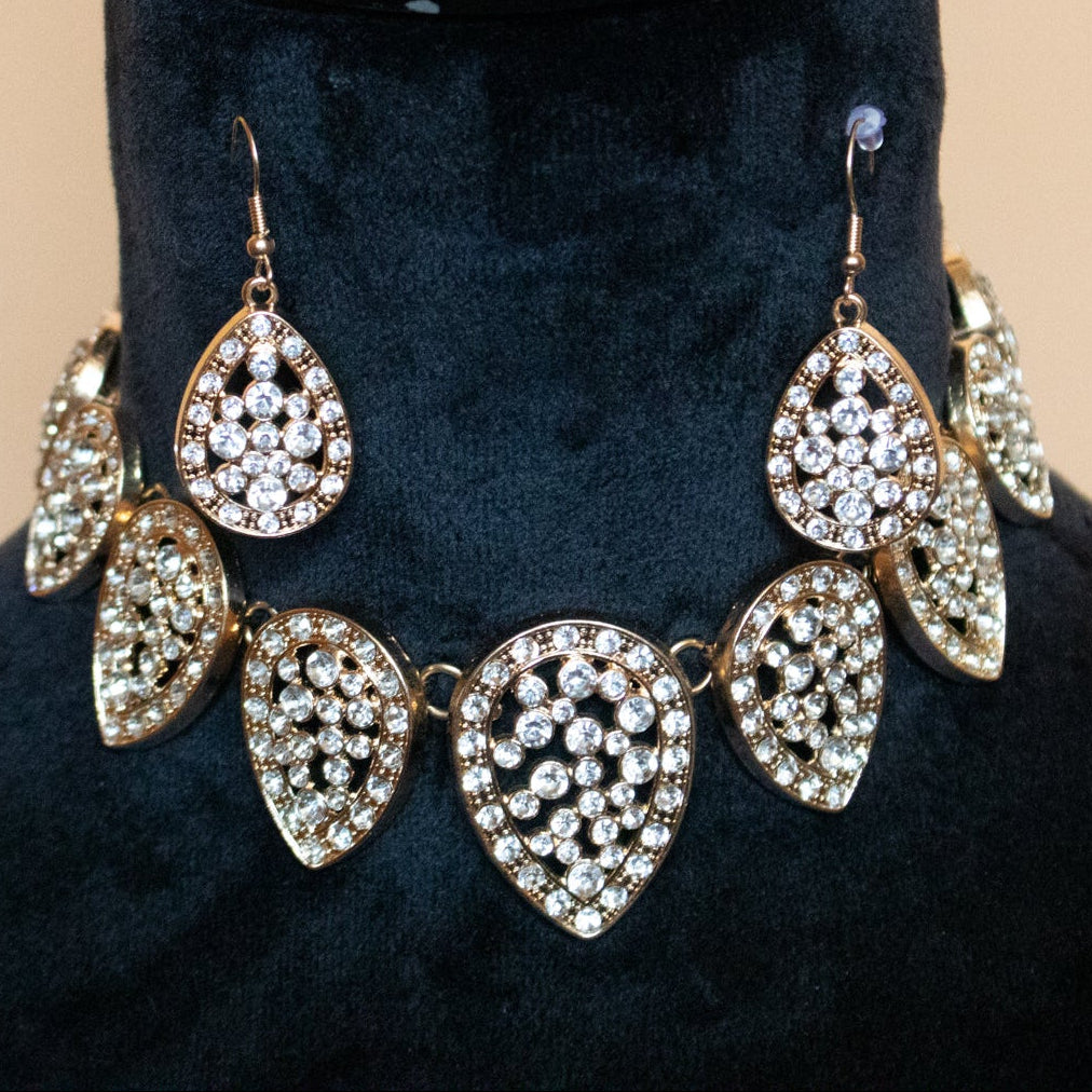 Signature Series Badazille'd Oval Shaped Choker with Matching Earrings