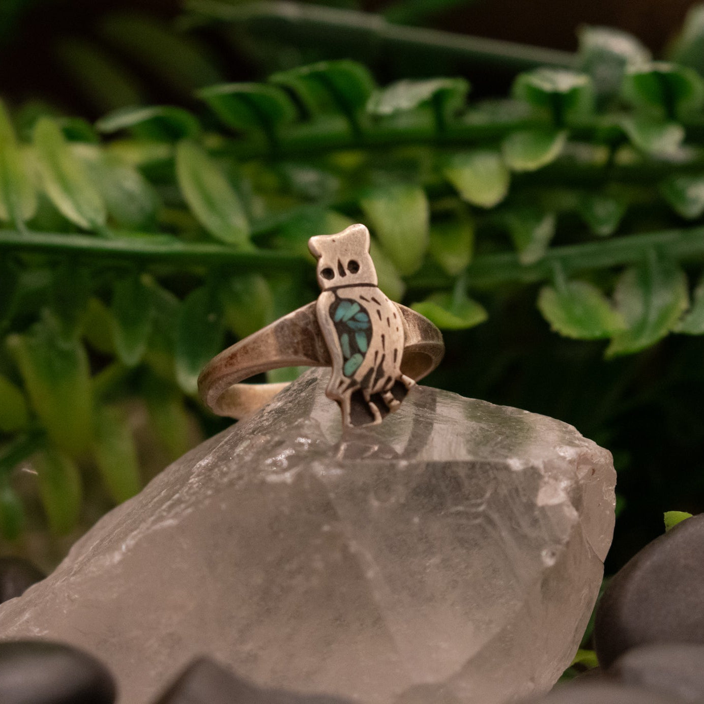 Vintage Navajo Sterling Silver Owl Ring with Hachita Turquoise Chips Inlaid in the Wing of the Owl Size 6