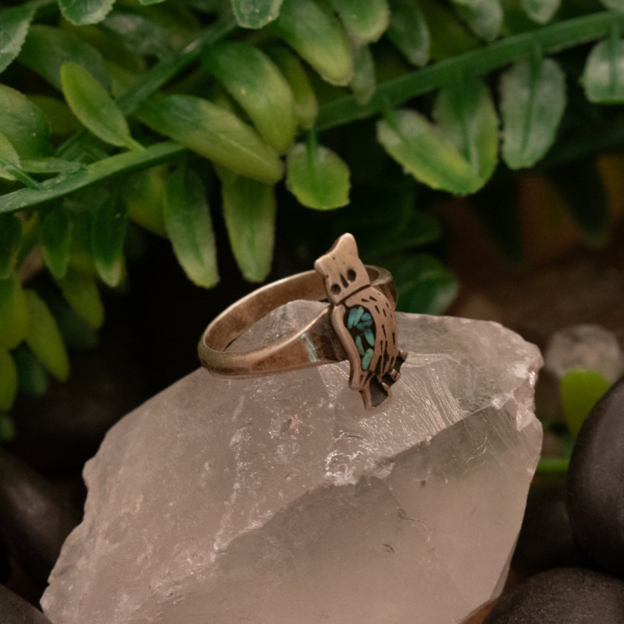 Vintage Navajo Sterling Silver Owl Ring with Hachita Turquoise Chips Inlaid in the Wing of the Owl Size 6