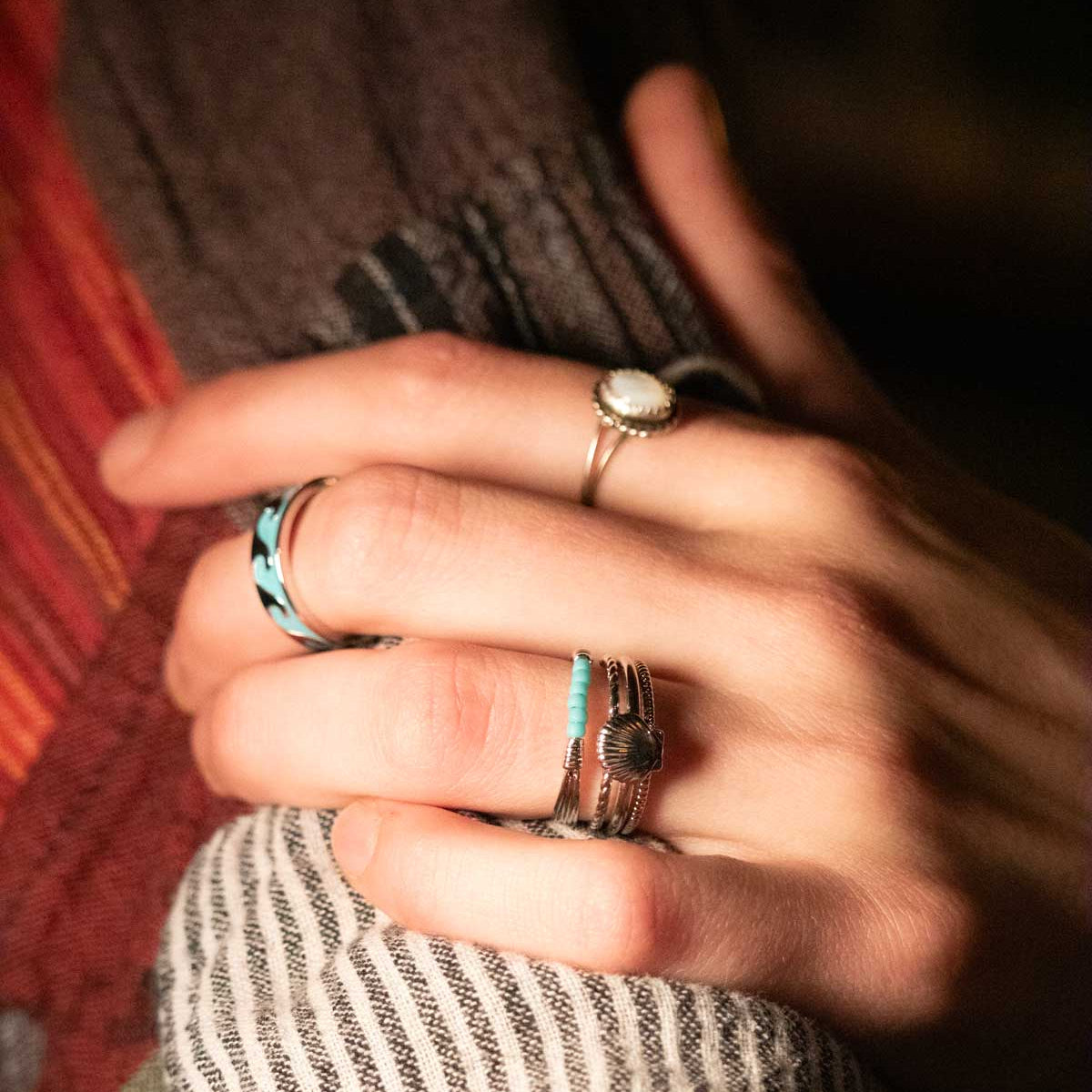 Pura Vida Reversible MOP Wave Ring