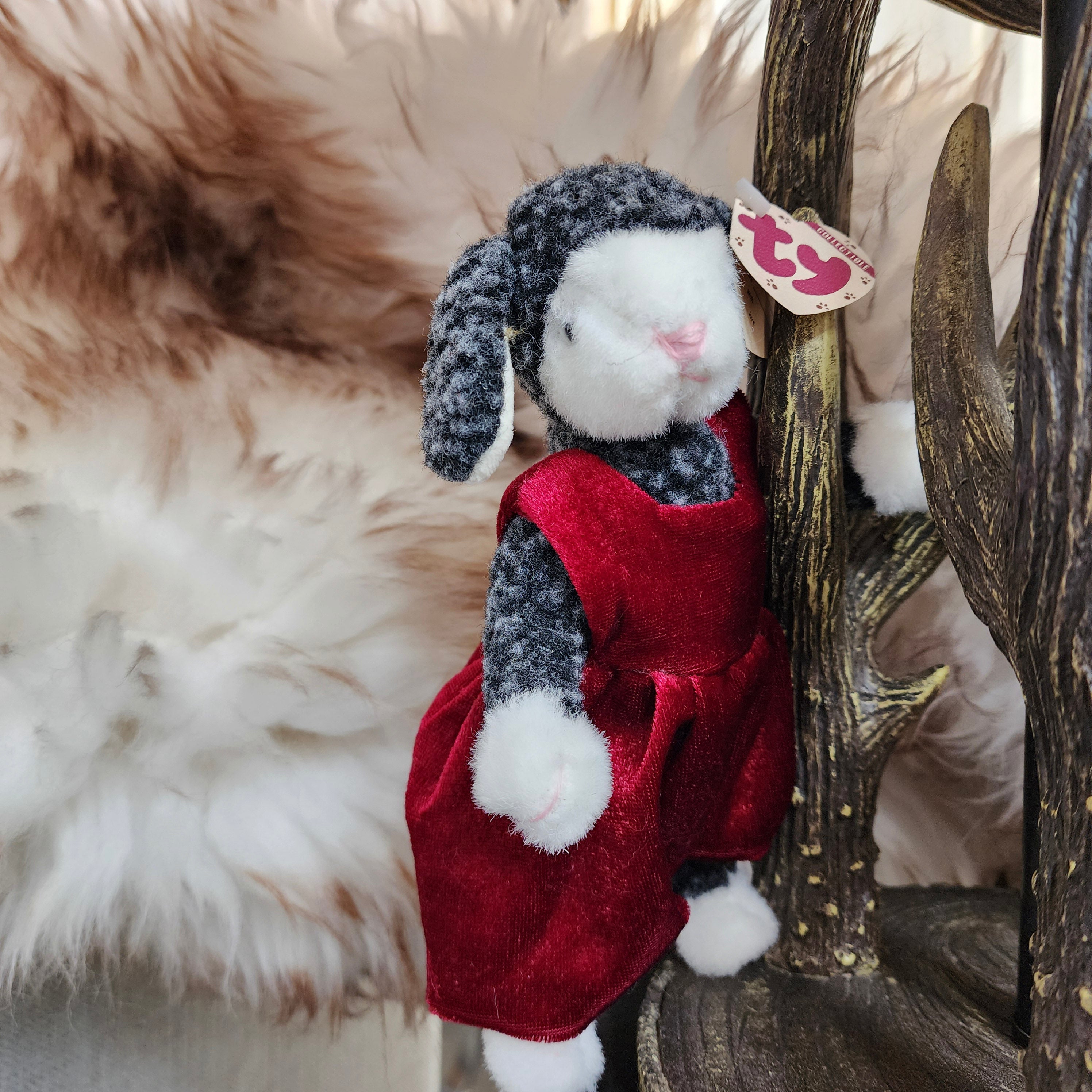 Ty Beanie Babies "Lilly the Lamb"