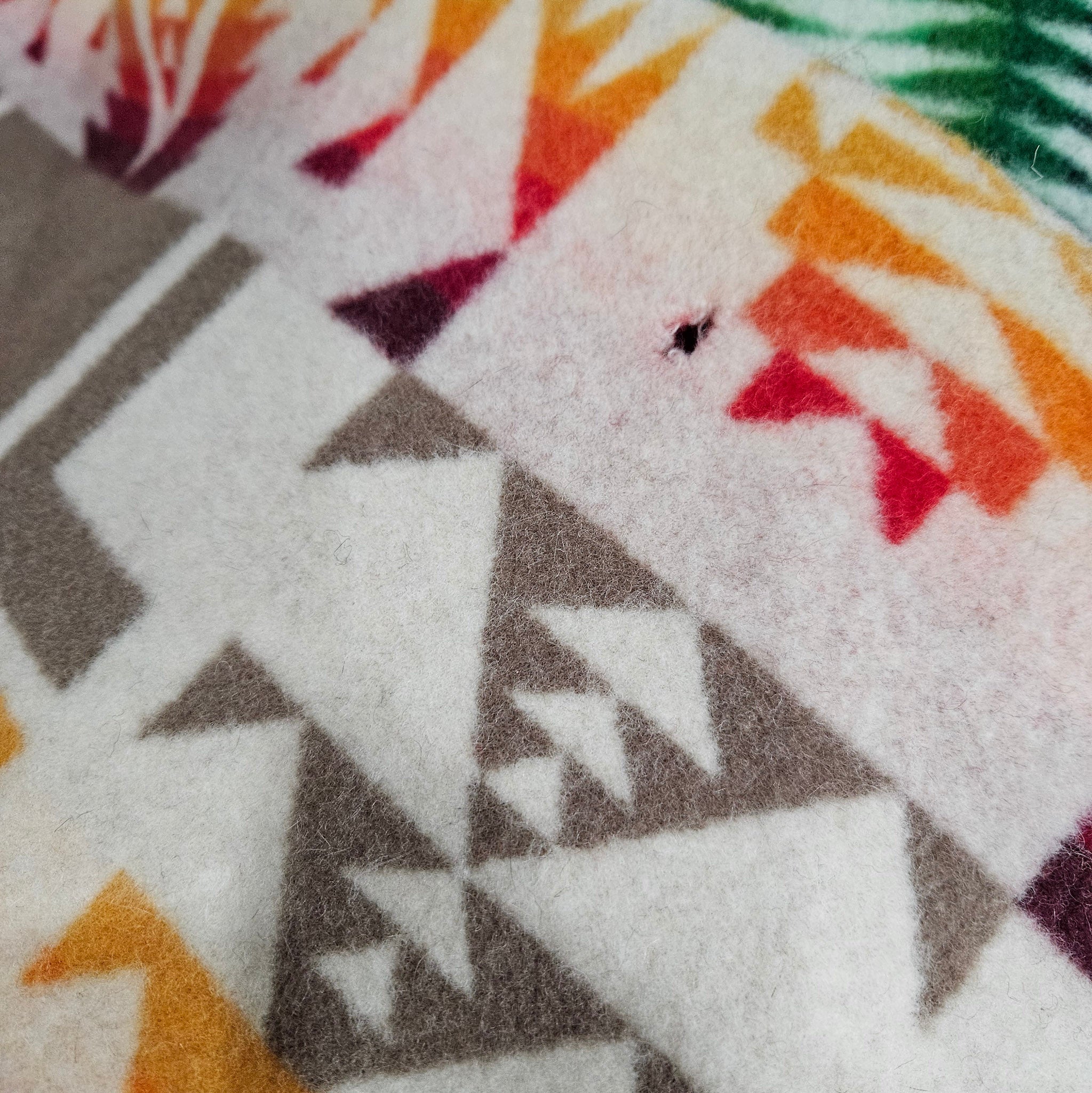 Vintage Pendleton Woolen Mills Beaver State Chief Joseph  Blanket 75" X 55"